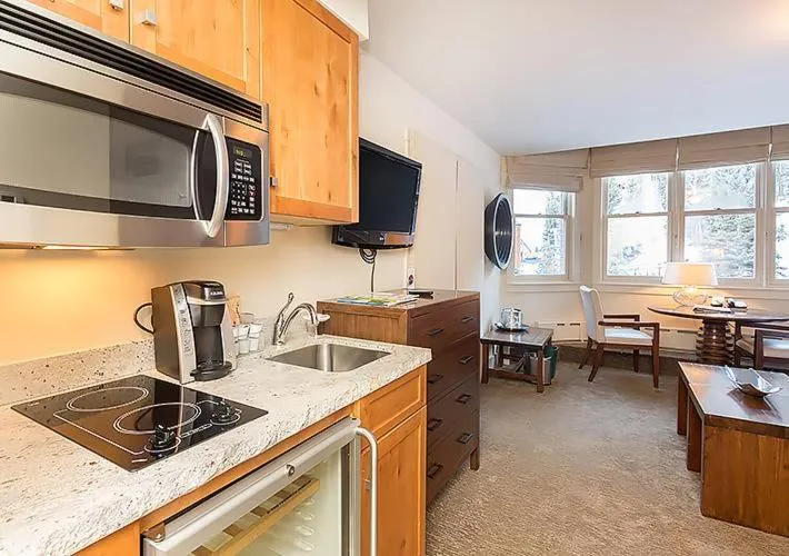 Kitchen or kitchenette in Hotel Columbia