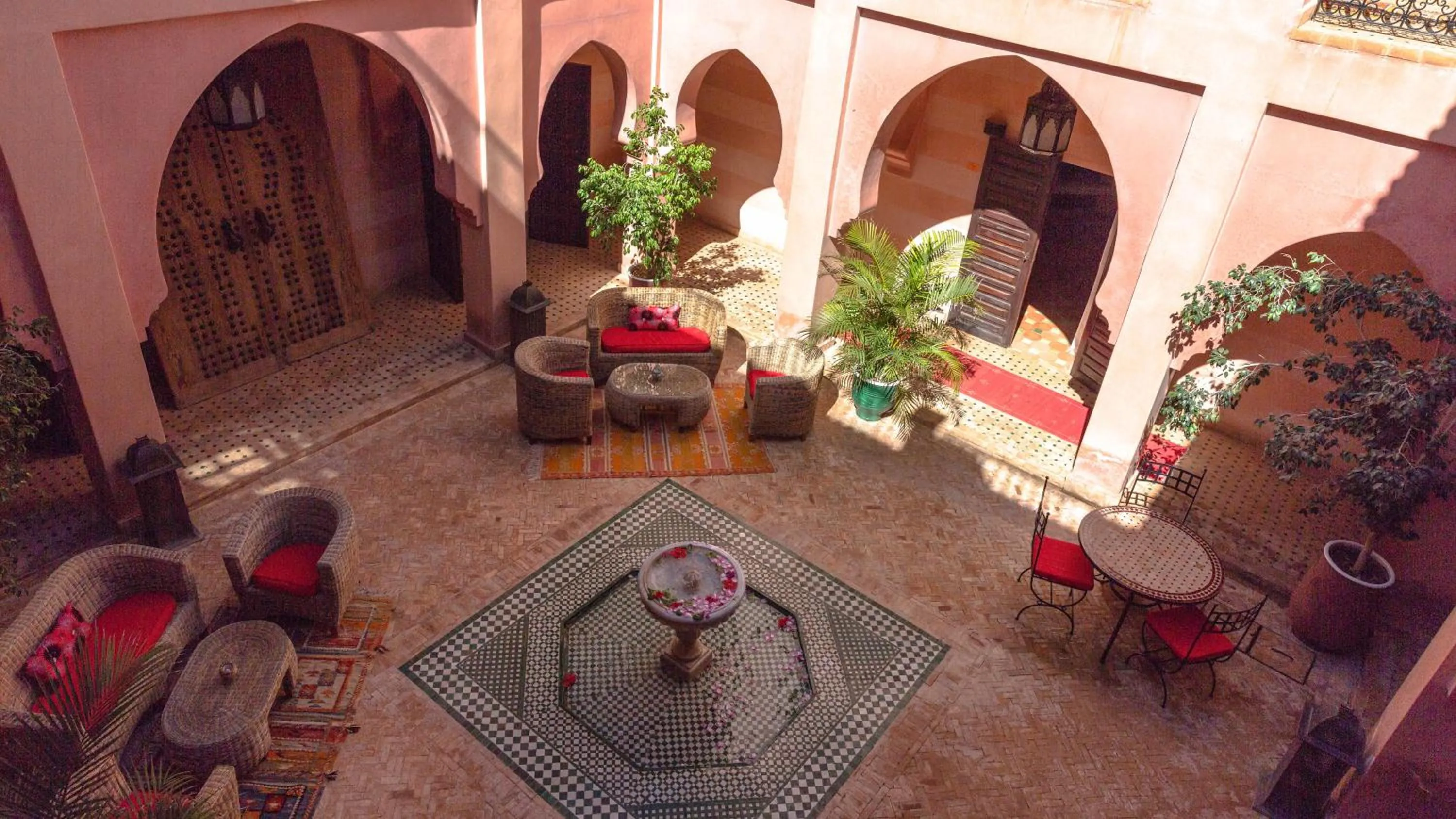 Inner courtyard view in L'OLIVERAIE DE L'ATLAS