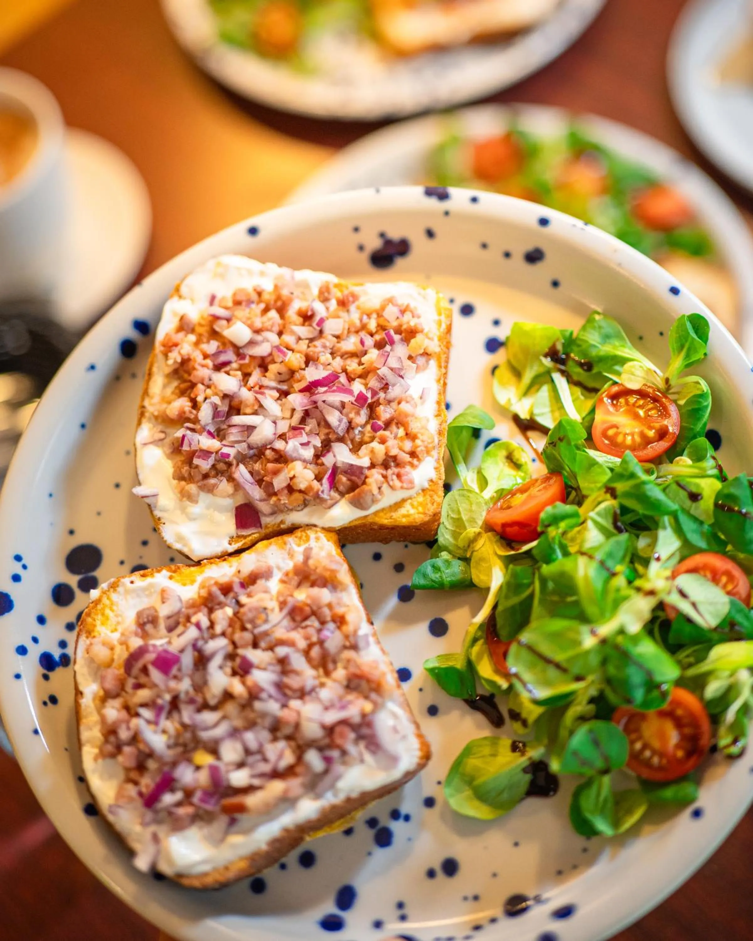 Breakfast in Nova City Apartments
