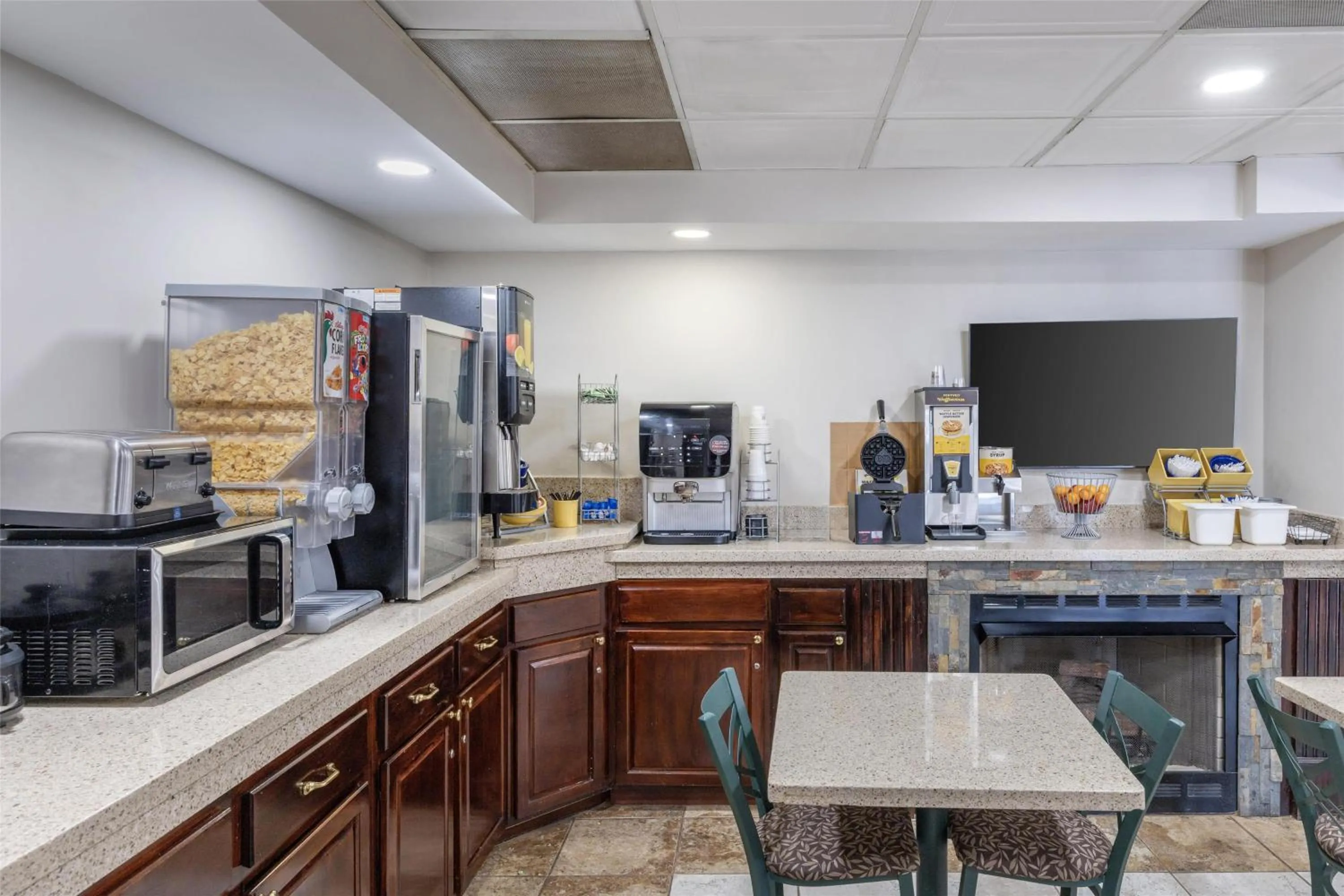 Breakfast in SureStay Hotel by Best Western Morganton