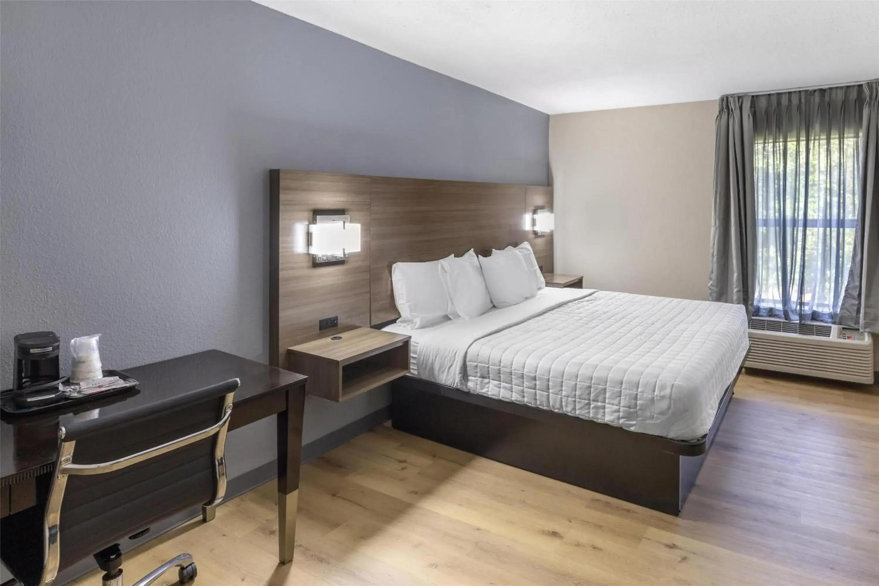 Suite with One King and One Queen Bed - Non-Smoking in SureStay Hotel by Best Western Morganton Suite with One King and One Queen Bed - Non-Smoking in SureStay Hotel by Best Western Morganton