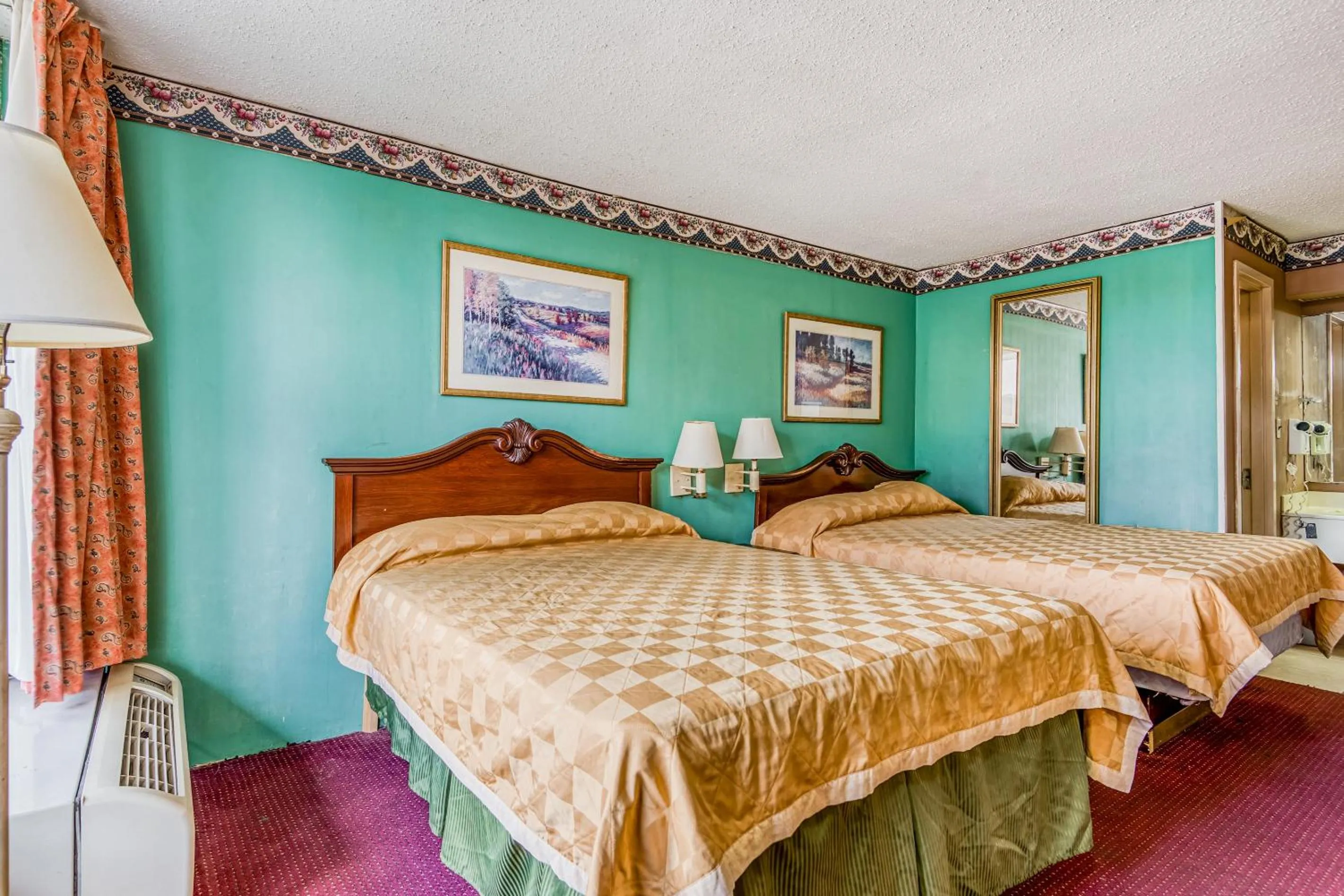 Bedroom, Bed in OYO Hotel Jackson North I-55