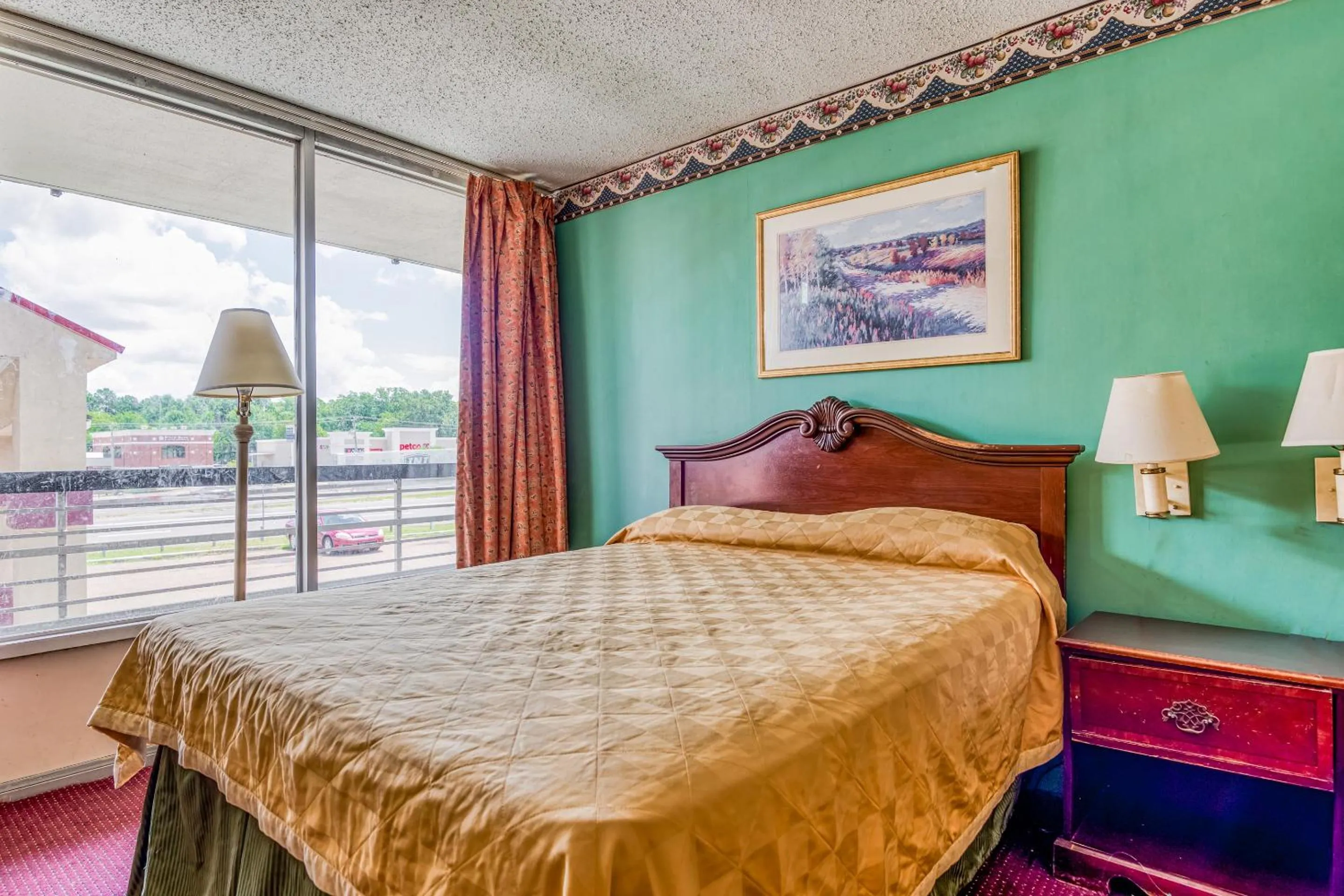 Bedroom, Bed in OYO Hotel Jackson North I-55