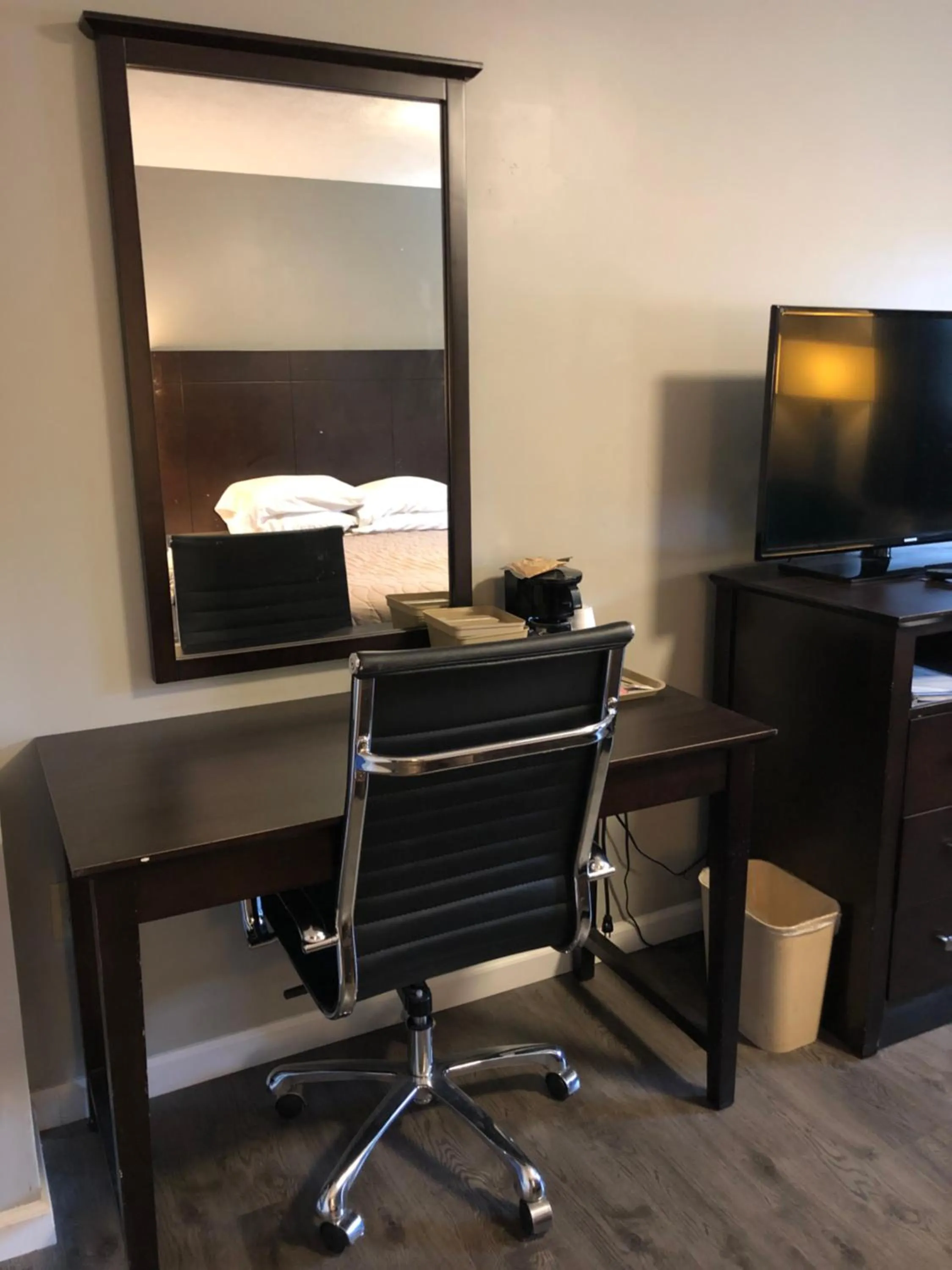 Deerfield Inn and Suites - Fairview