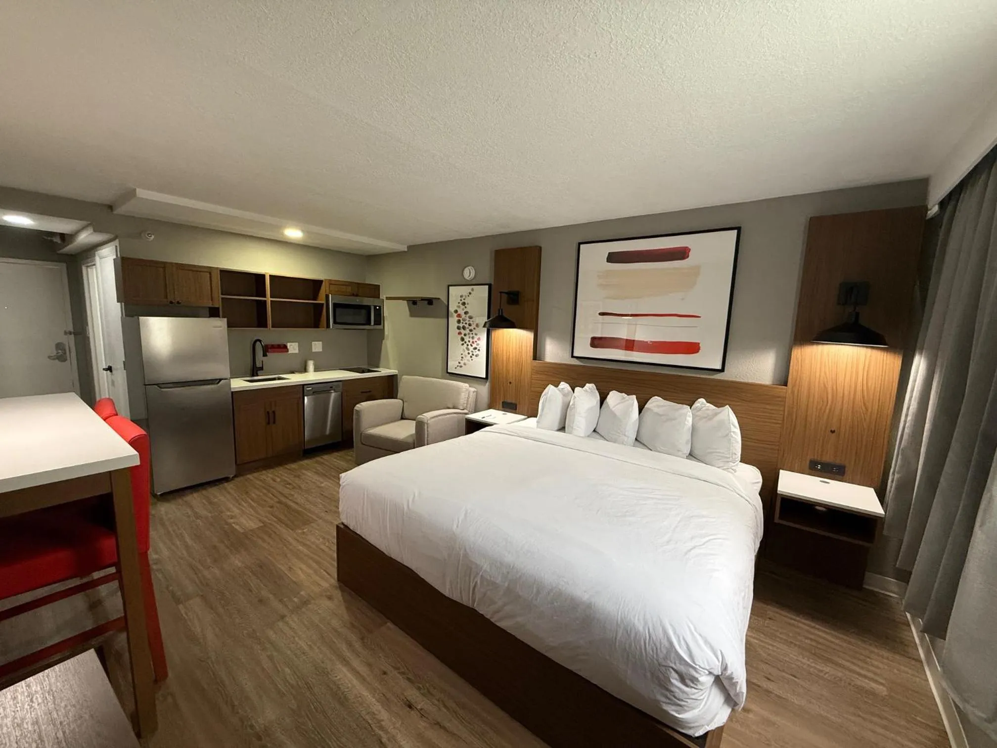Bed in Ramada by Wyndham Albuquerque Midtown