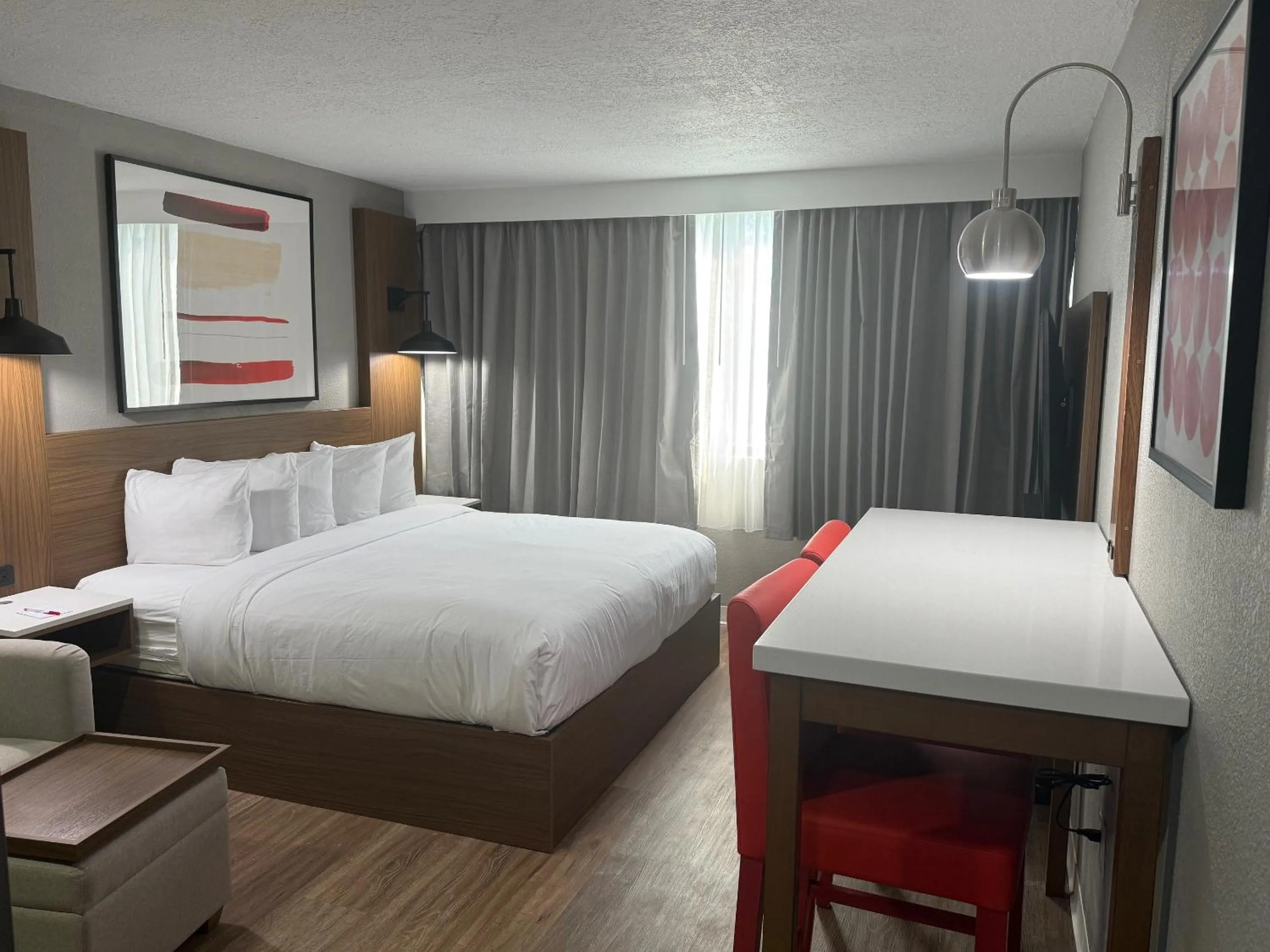 Photo of the whole room, Bed in Ramada by Wyndham Albuquerque Midtown