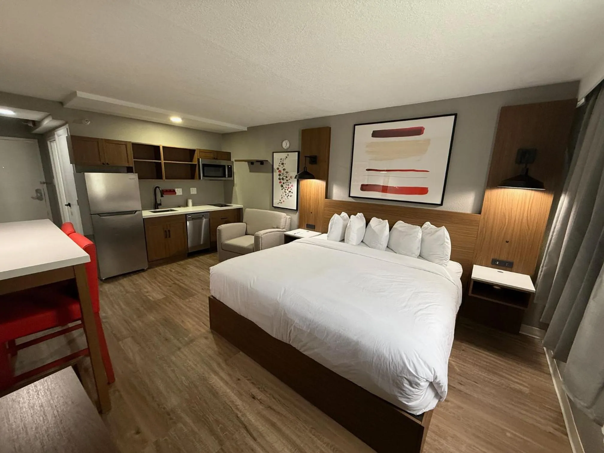 Bed in Ramada by Wyndham Albuquerque Midtown