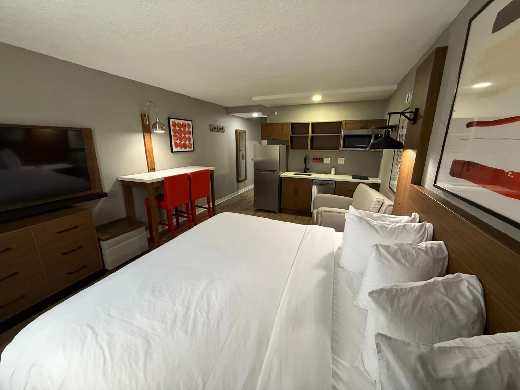 Bed in Ramada by Wyndham Albuquerque Midtown