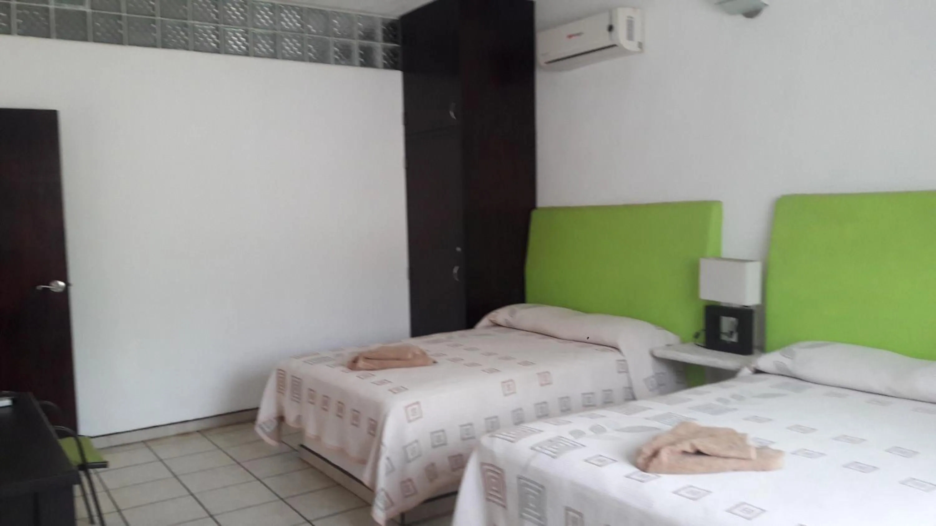 Photo of the whole room, Bed in Hotel Casa Chacala