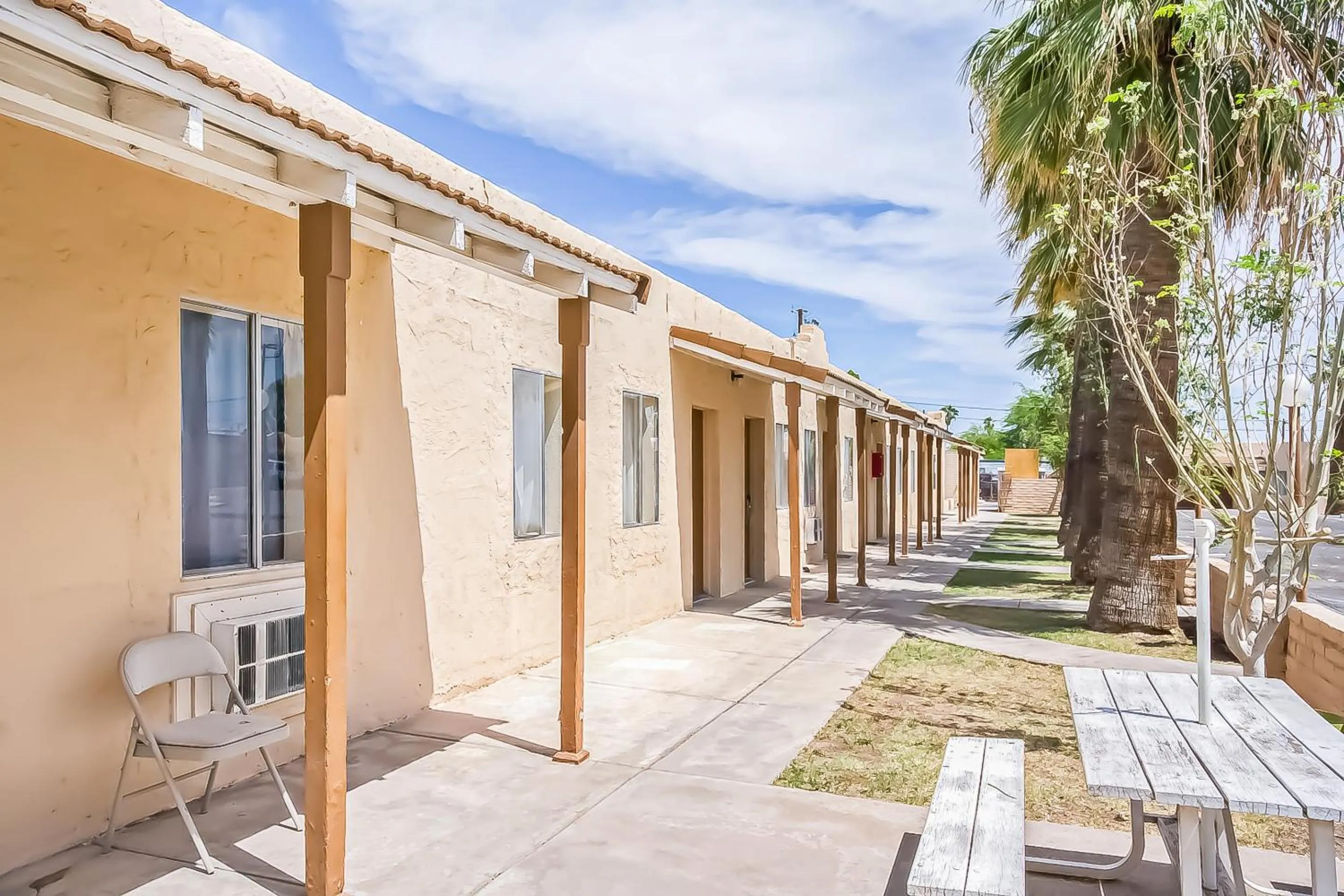 Garden in OYO Hotel Yuma AZ - I-8 US-95