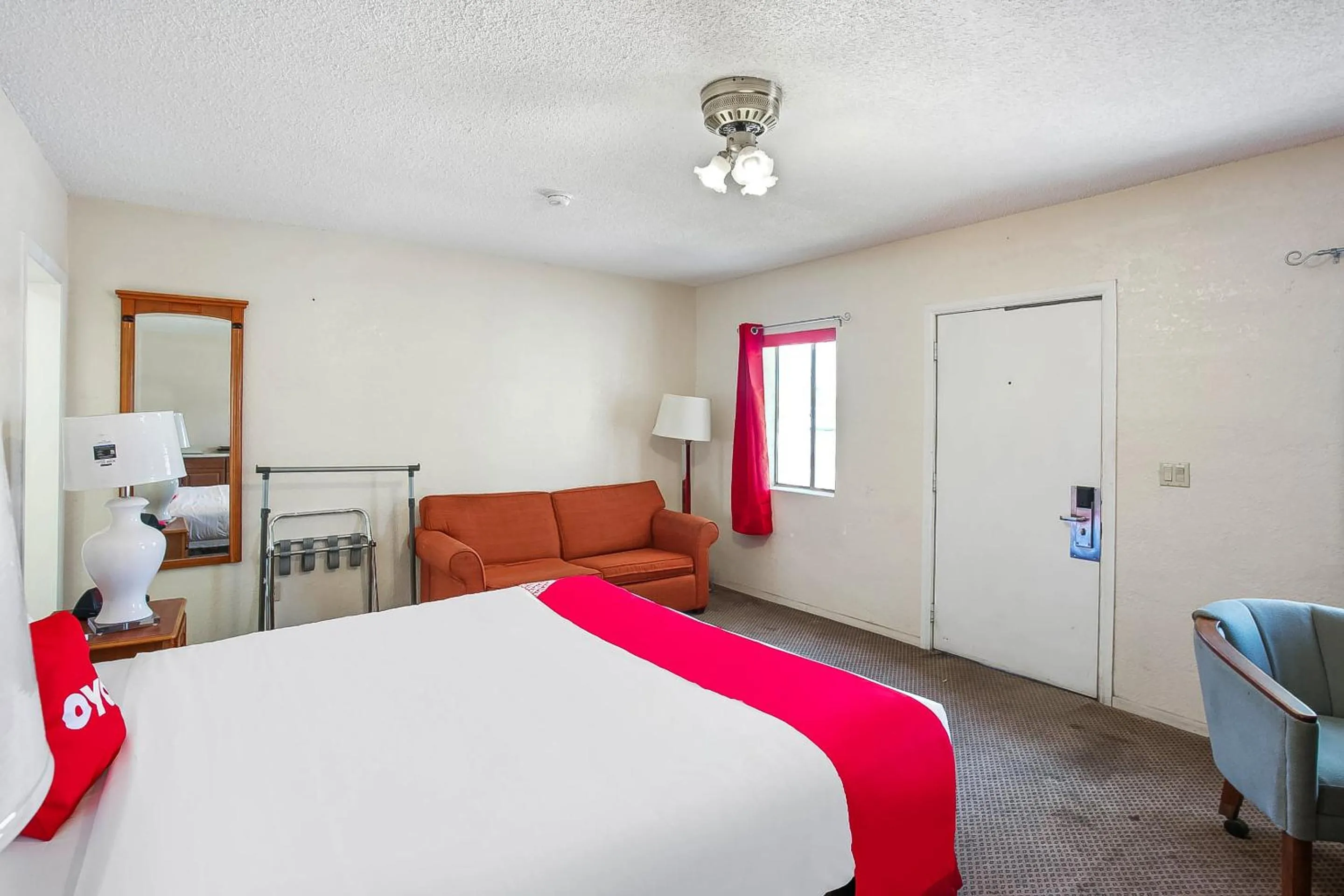 Bedroom, Bed in OYO Hotel Yuma AZ - I-8 US-95