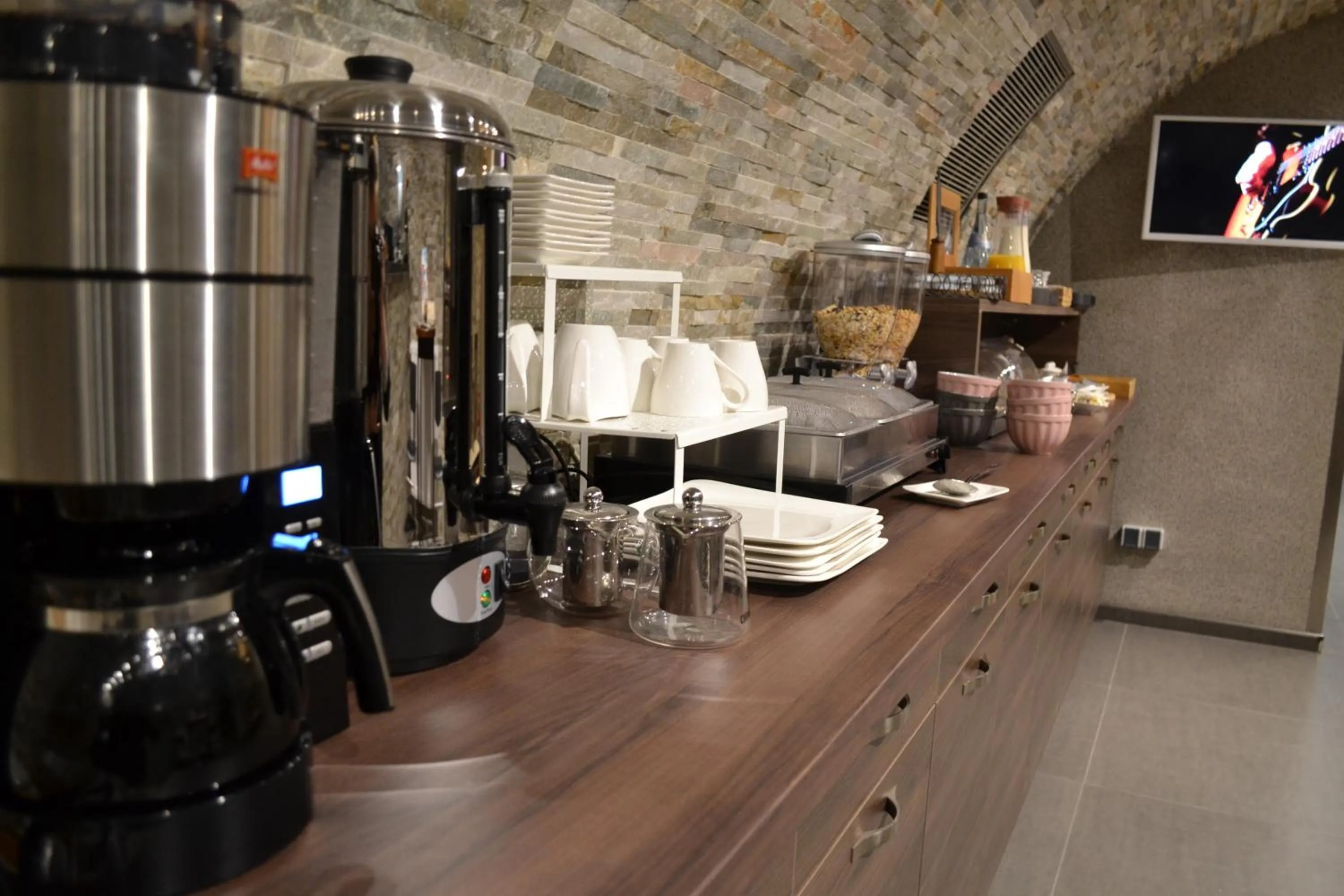 Coffee/tea facilities in Hotel Myrsini