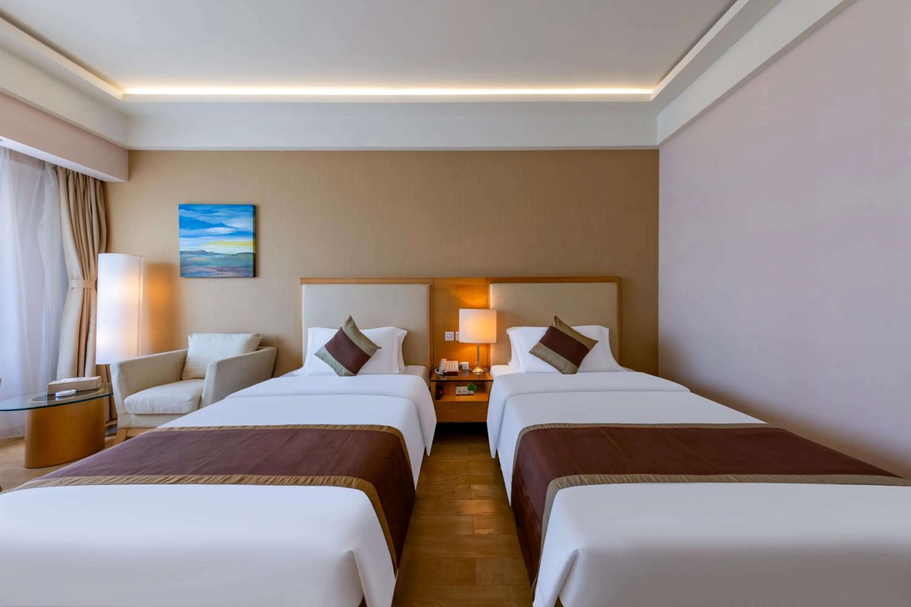 Bedroom, Bed in Weihai Haiyue Jianguo Hotel