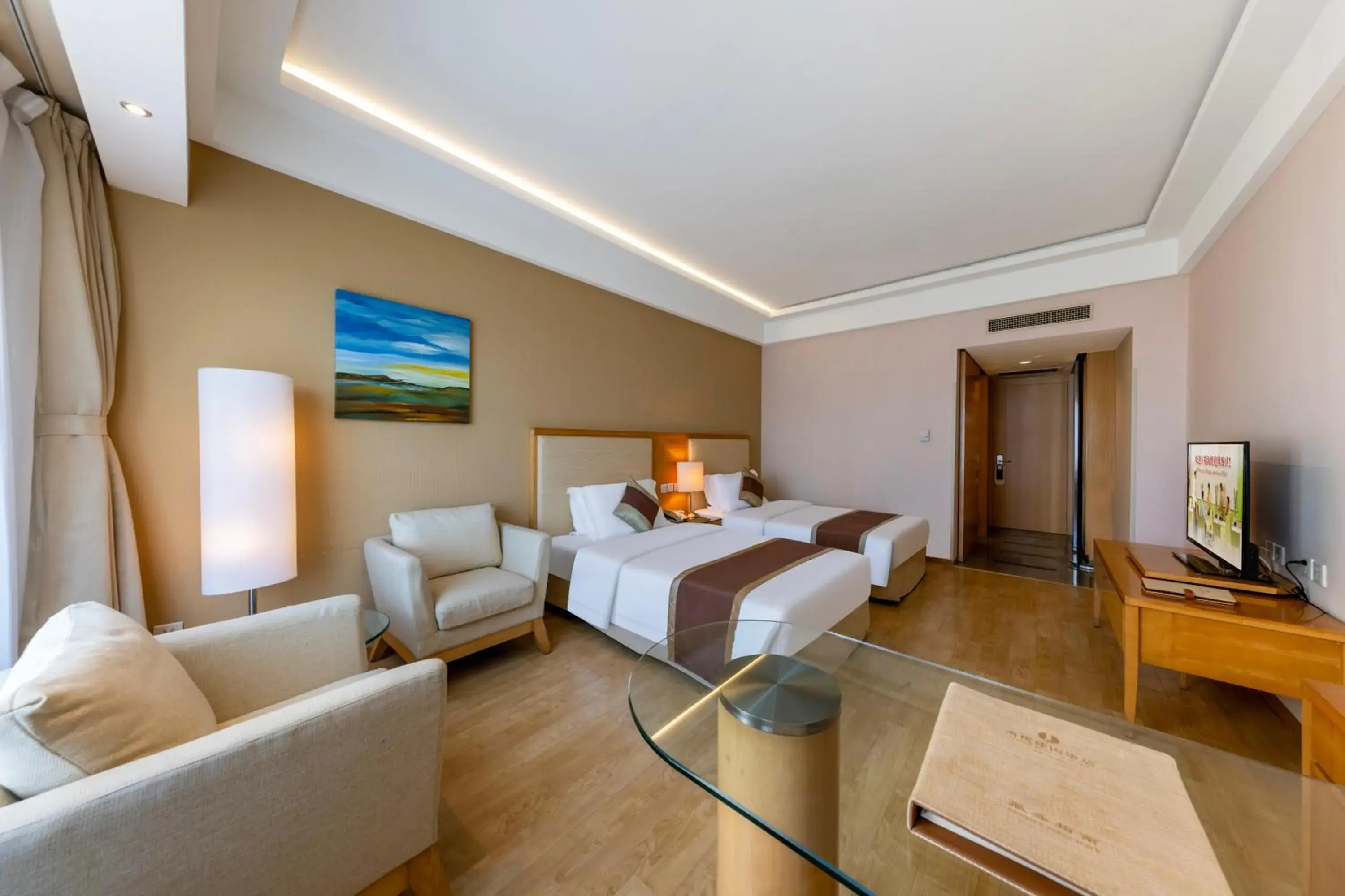 Bedroom, Bed in Weihai Haiyue Jianguo Hotel Bedroom, Bed in Weihai Haiyue Jianguo Hotel