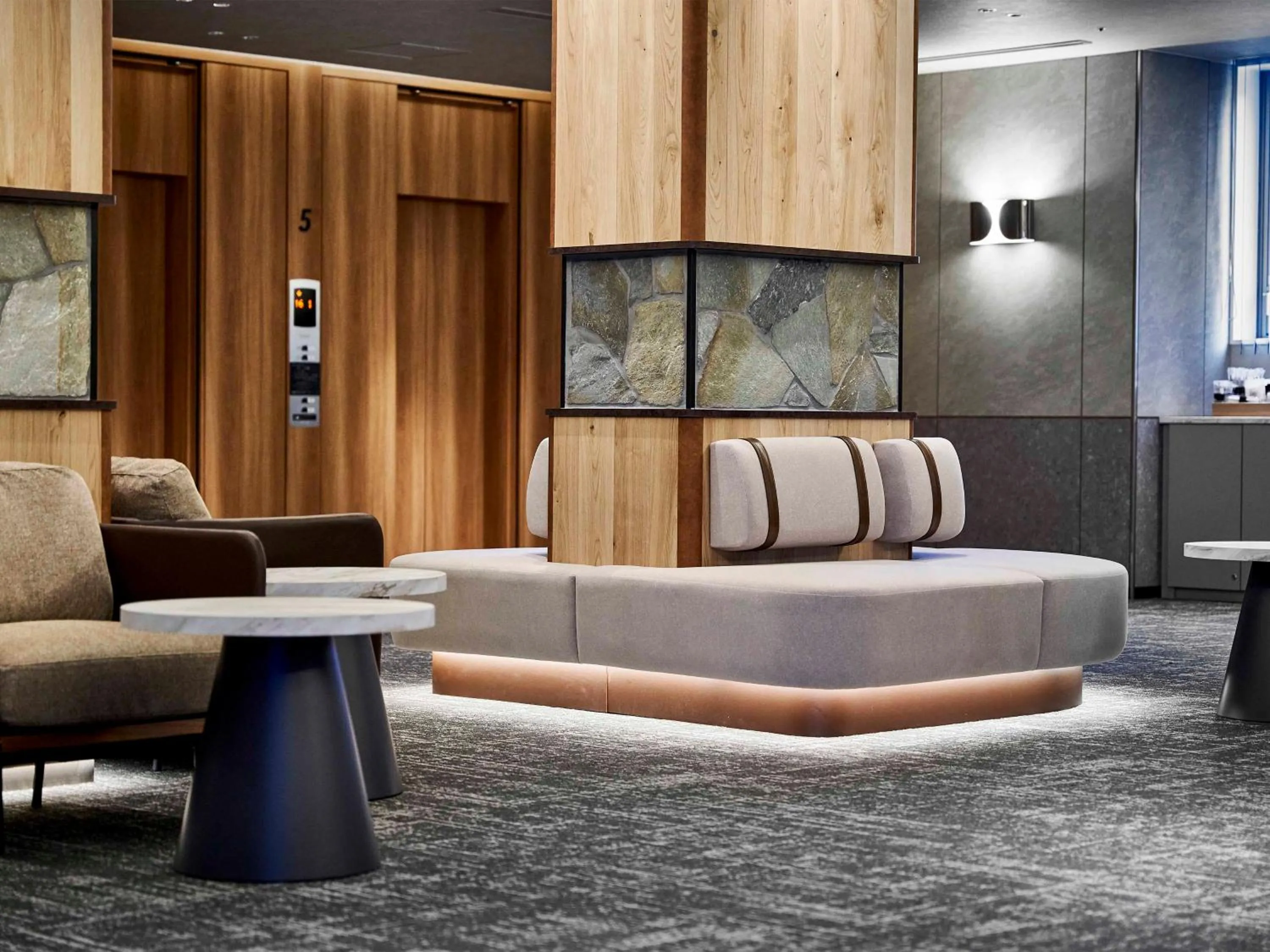 Lobby or reception in Daiwa Roynet Hotel Wakayama