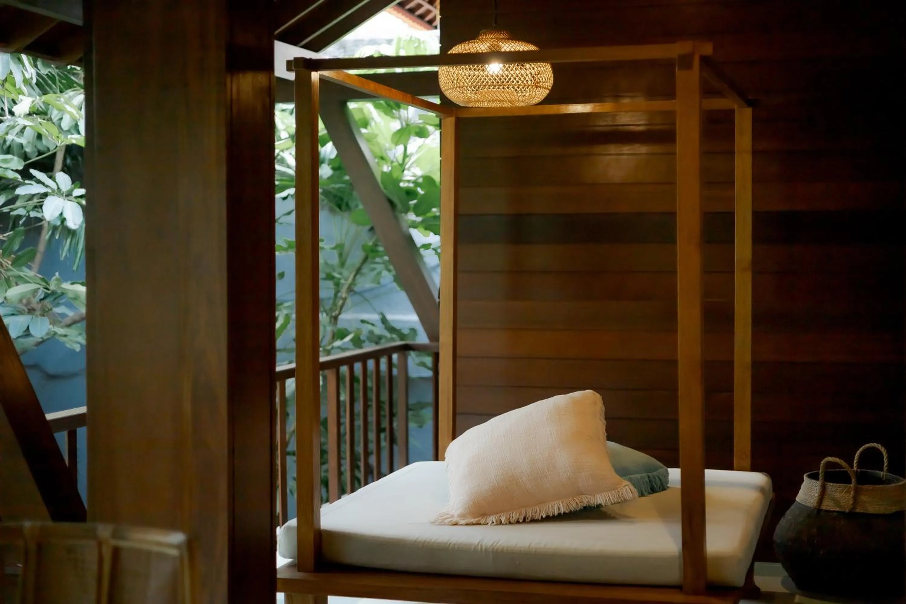 View (from property/room), Bed in Fourteen Roses Boutique Hotel, Kuta