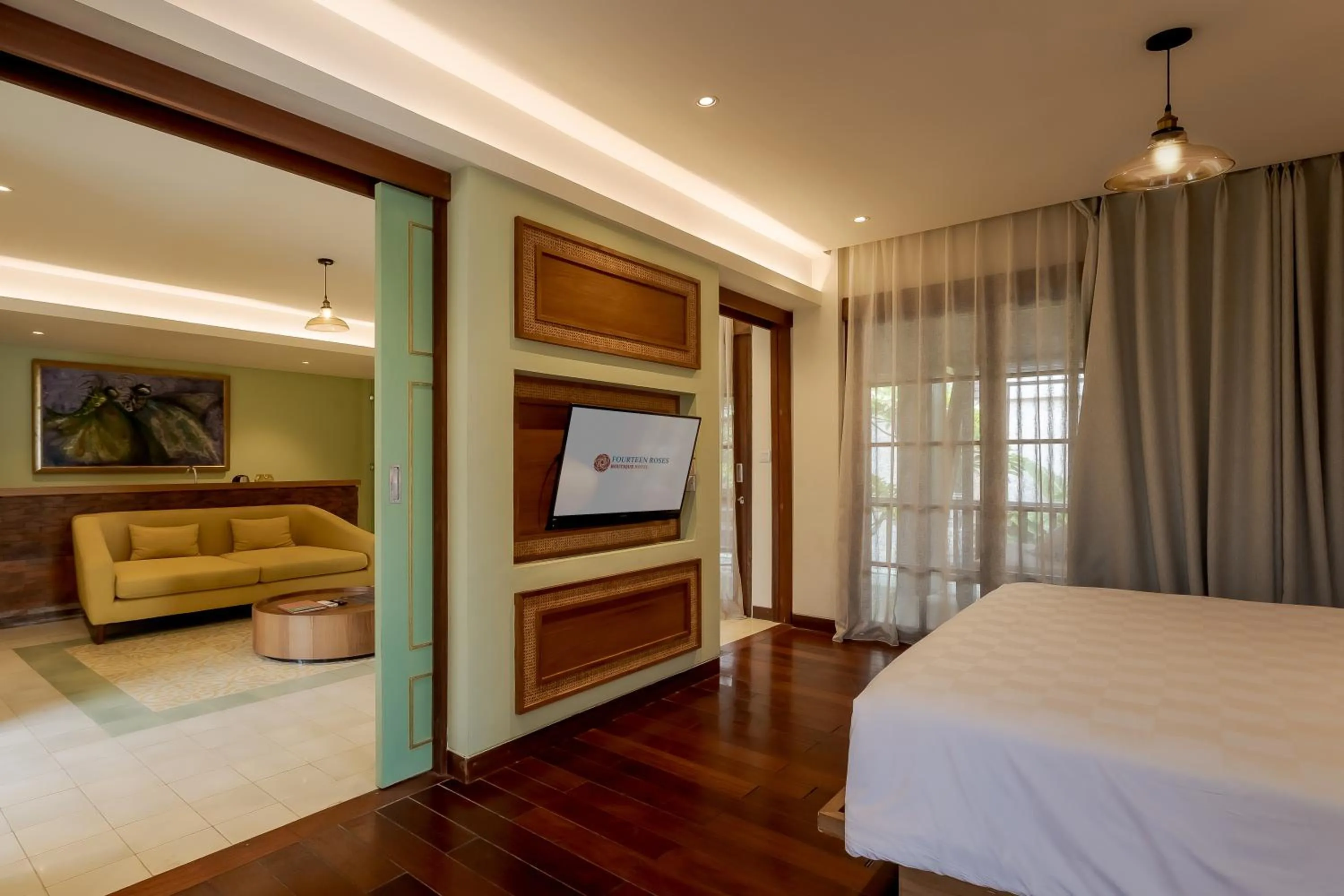 Bed in Fourteen Roses Boutique Hotel, Kuta