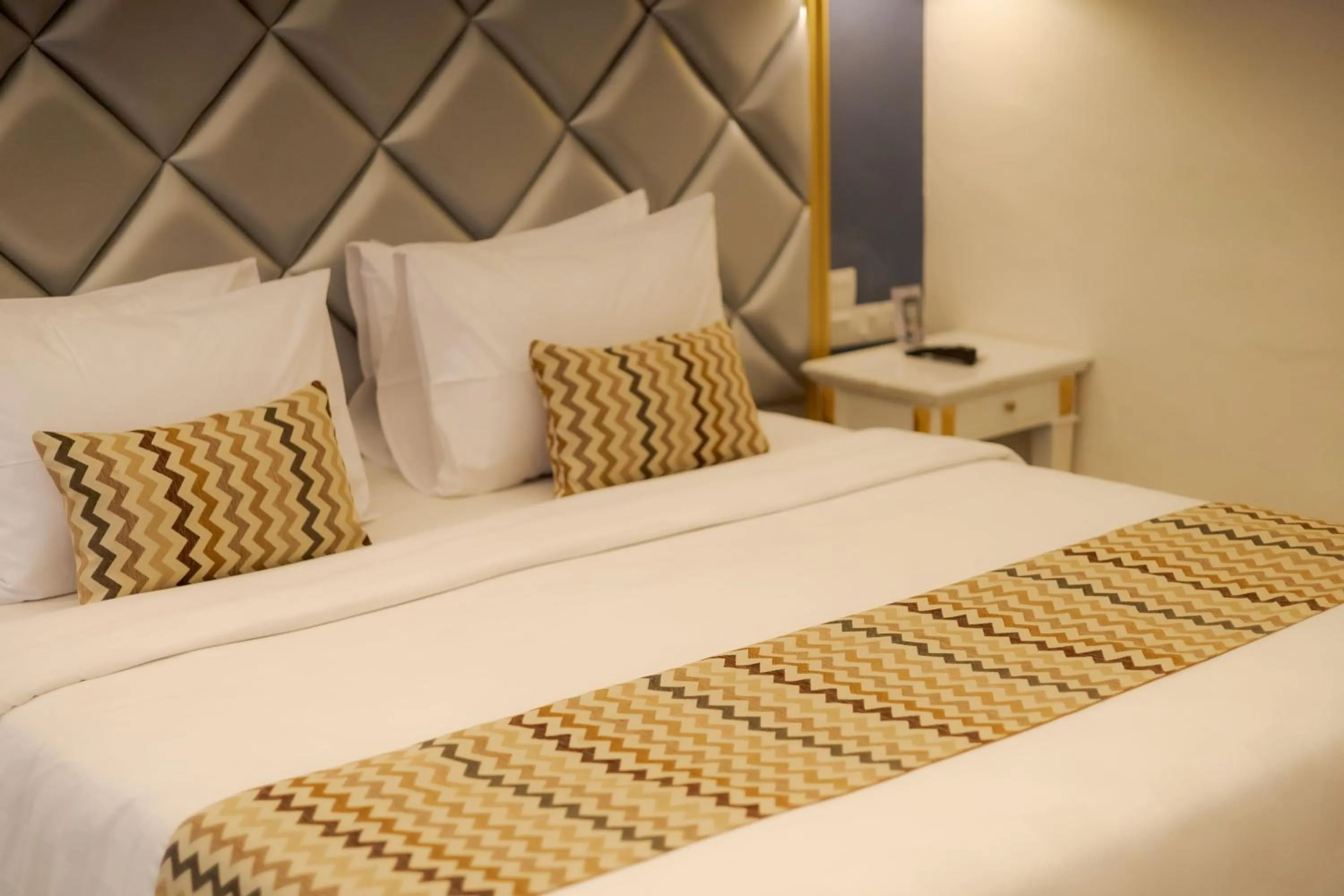 Bed in Fourteen Roses Boutique Hotel, Kuta