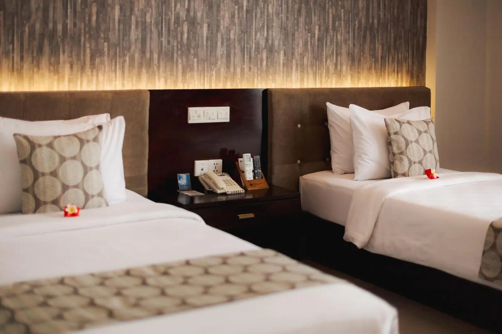 Bed in Fourteen Roses Boutique Hotel, Kuta