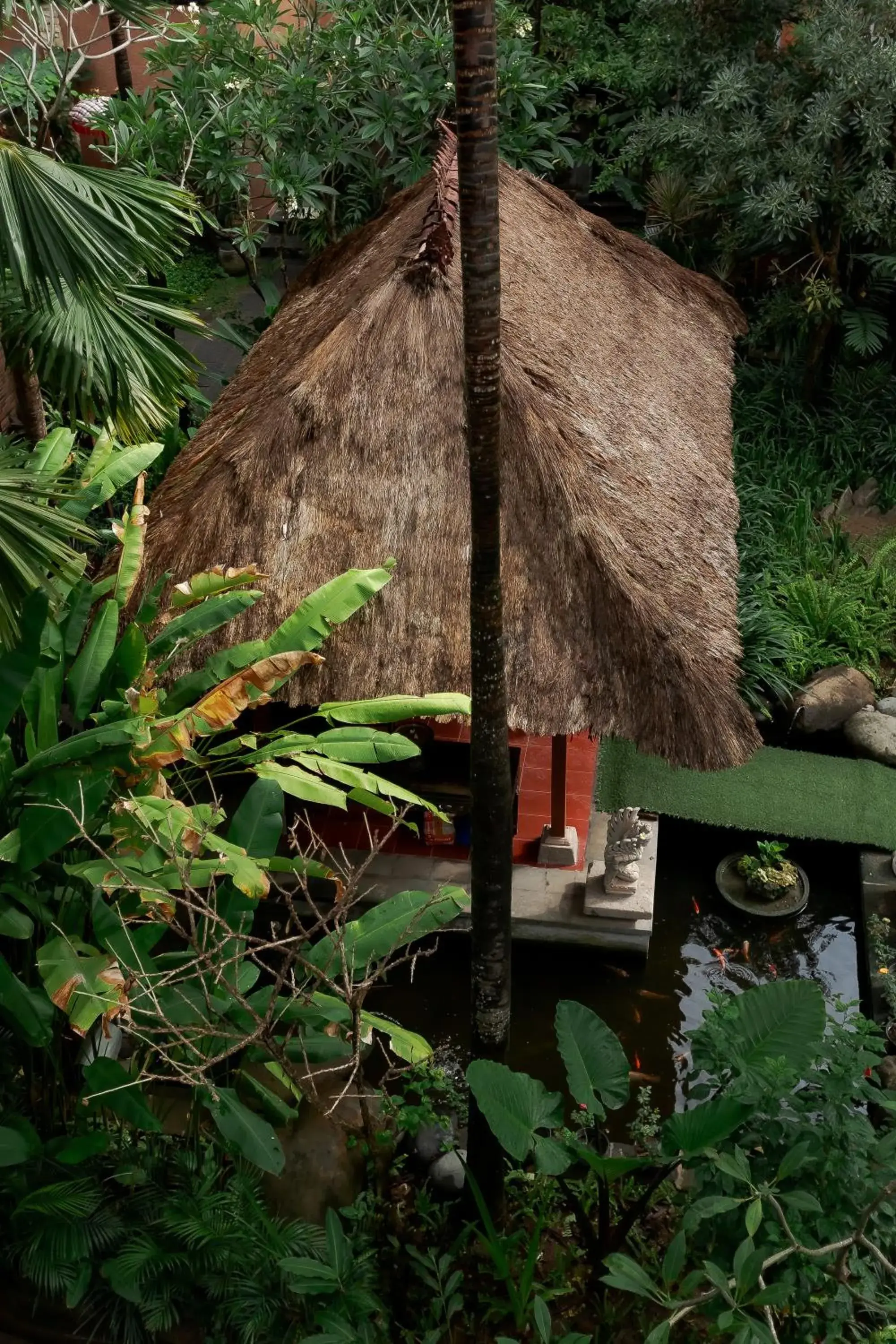 Garden view in Fourteen Roses Boutique Hotel, Kuta Garden view in Fourteen Roses Boutique Hotel, Kuta
