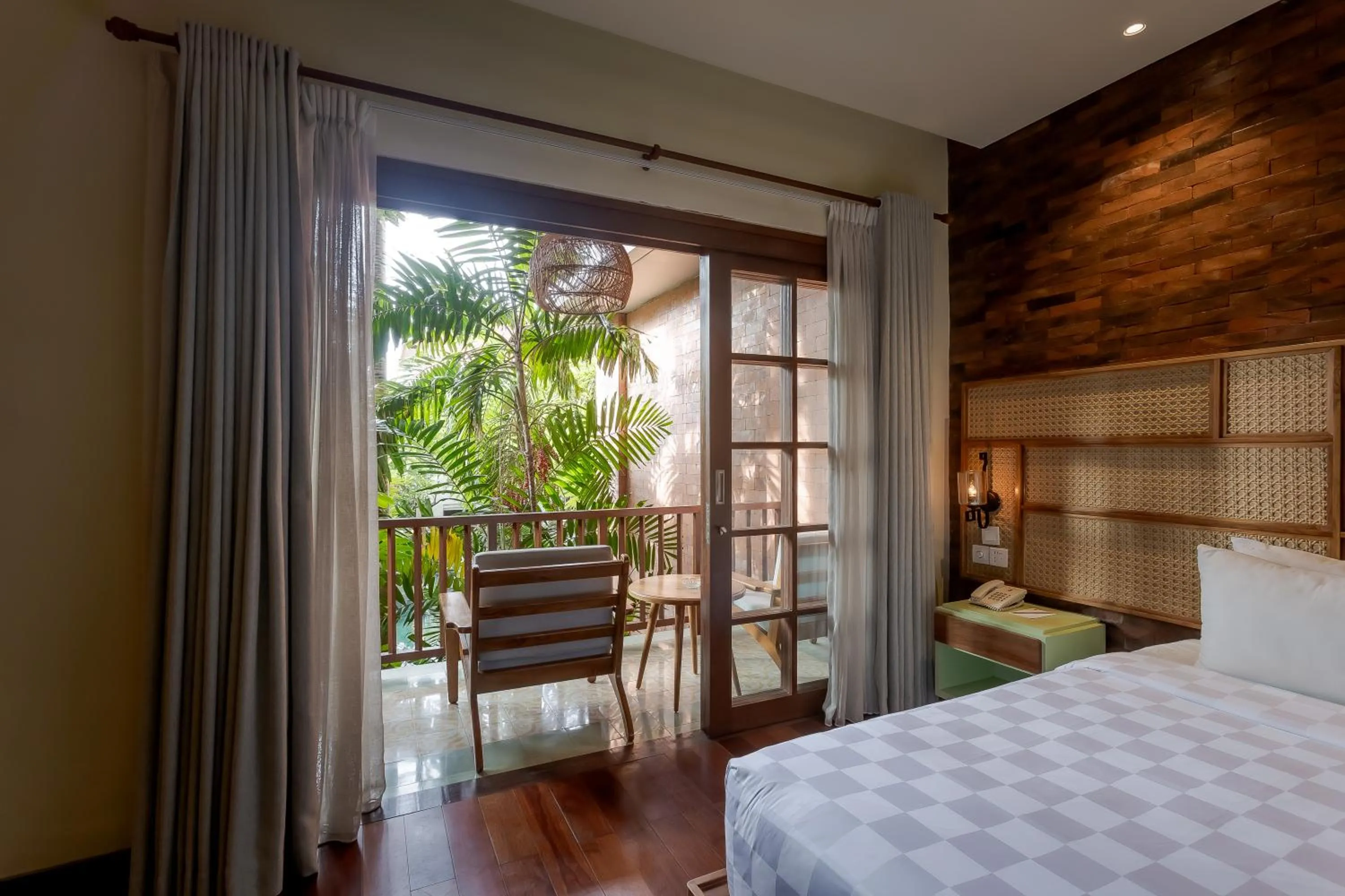 Bed in Fourteen Roses Boutique Hotel, Kuta