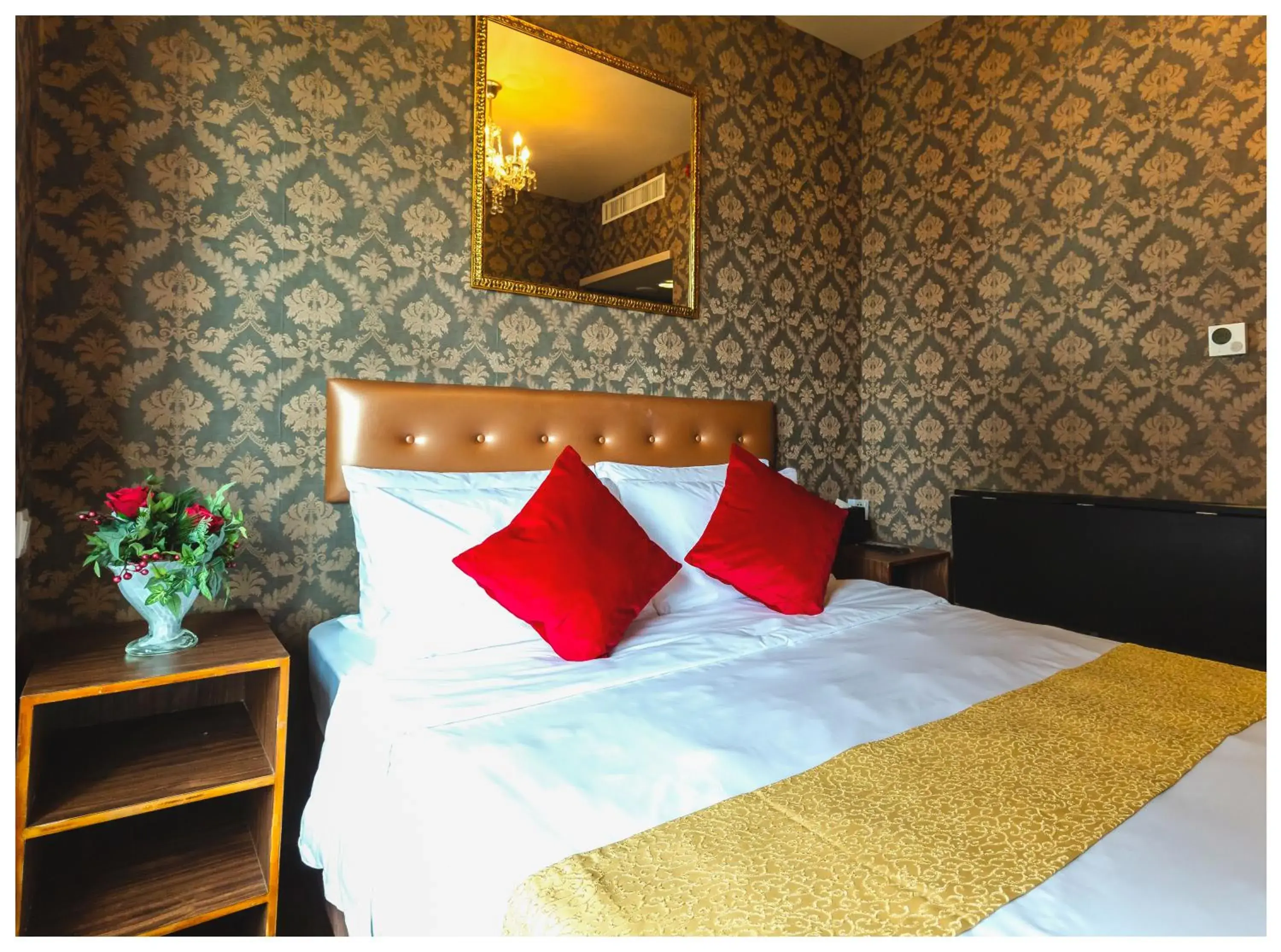 Bed in Ramada Grand Tsim Sha Tsui Bed in Ramada Grand Tsim Sha Tsui