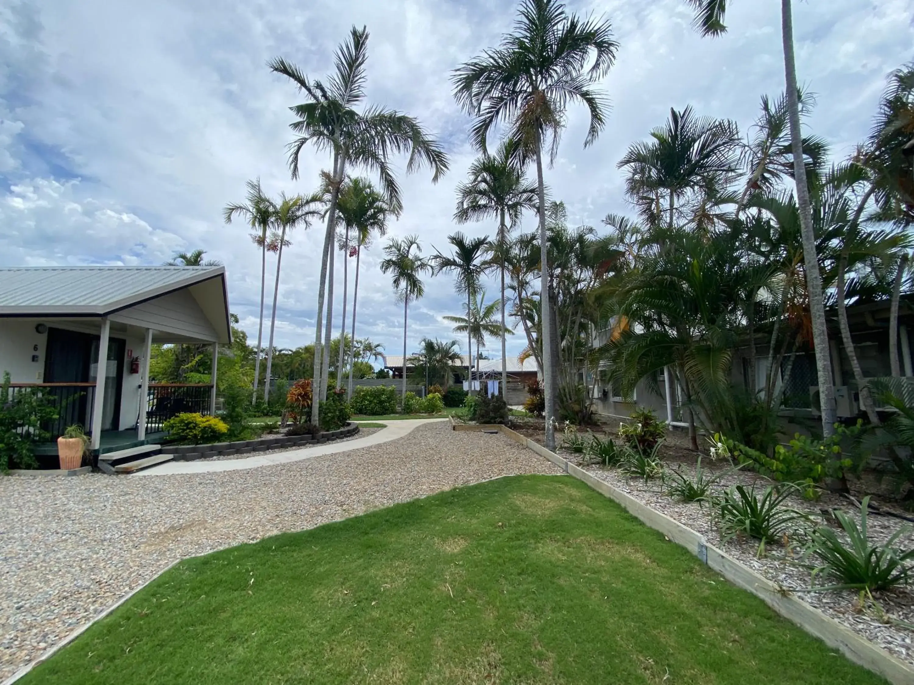 Property building in Palm View Holiday Apartments Property building in Palm View Holiday Apartments