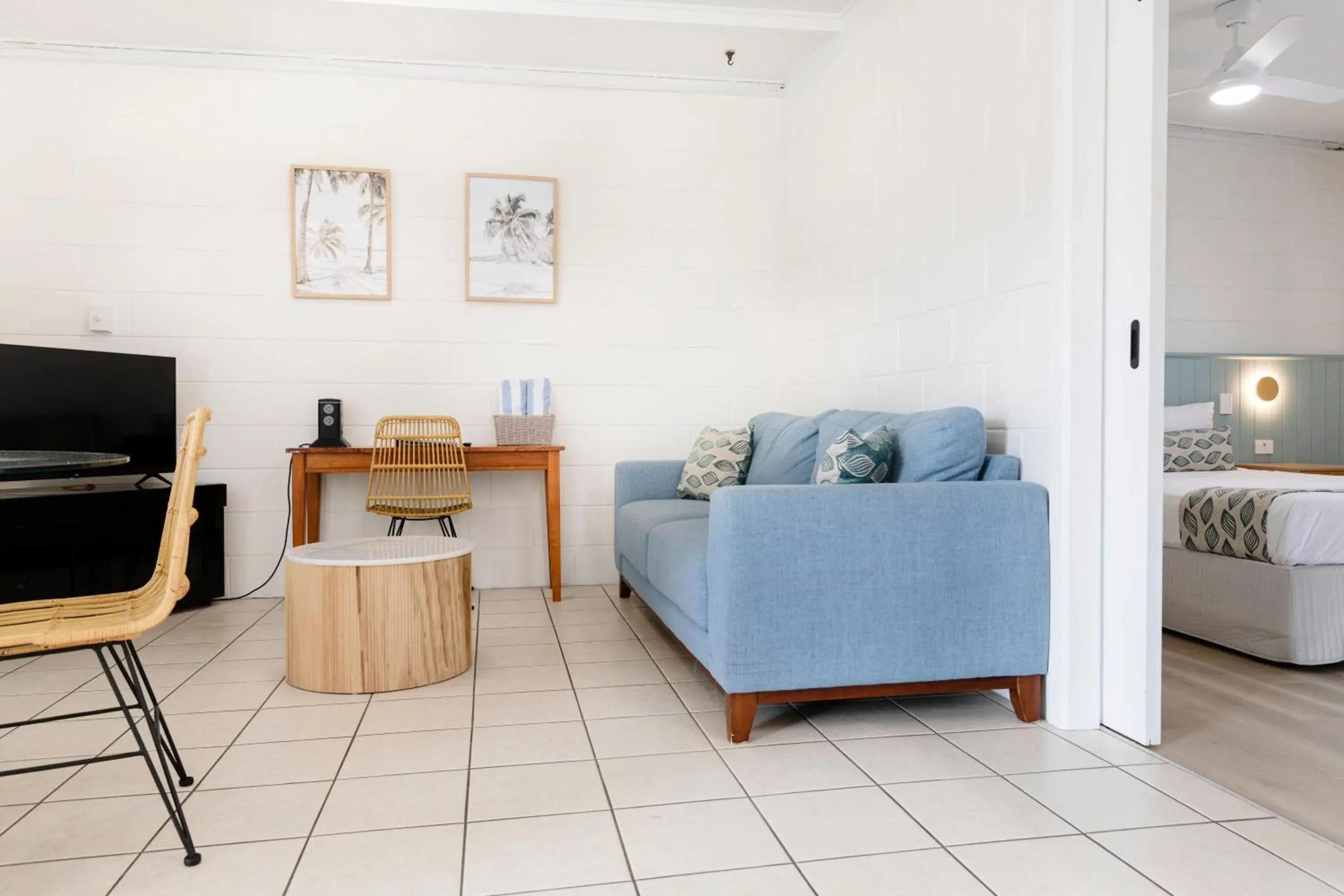 Living room, Bed in Palm View Holiday Apartments Living room, Bed in Palm View Holiday Apartments