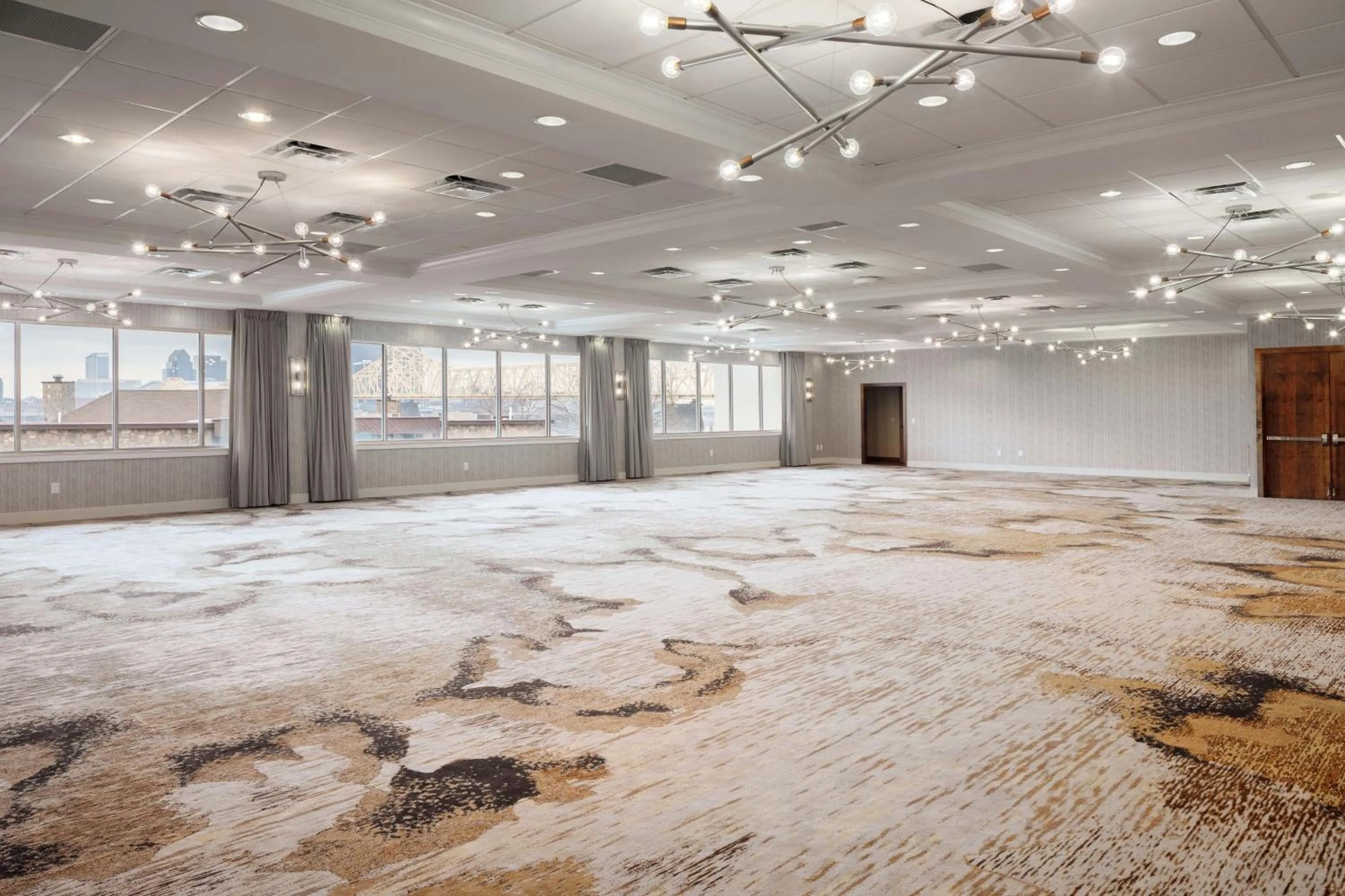 Meeting/conference room in Sheraton Louisville Riverside Hotel