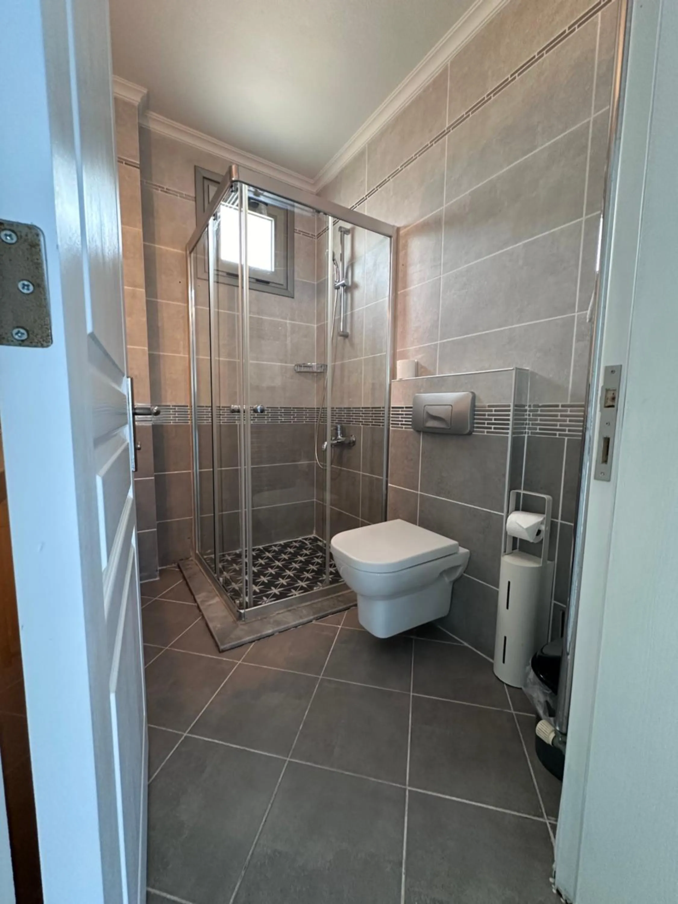 Shower in Fener Hotel Café & Kahvalti