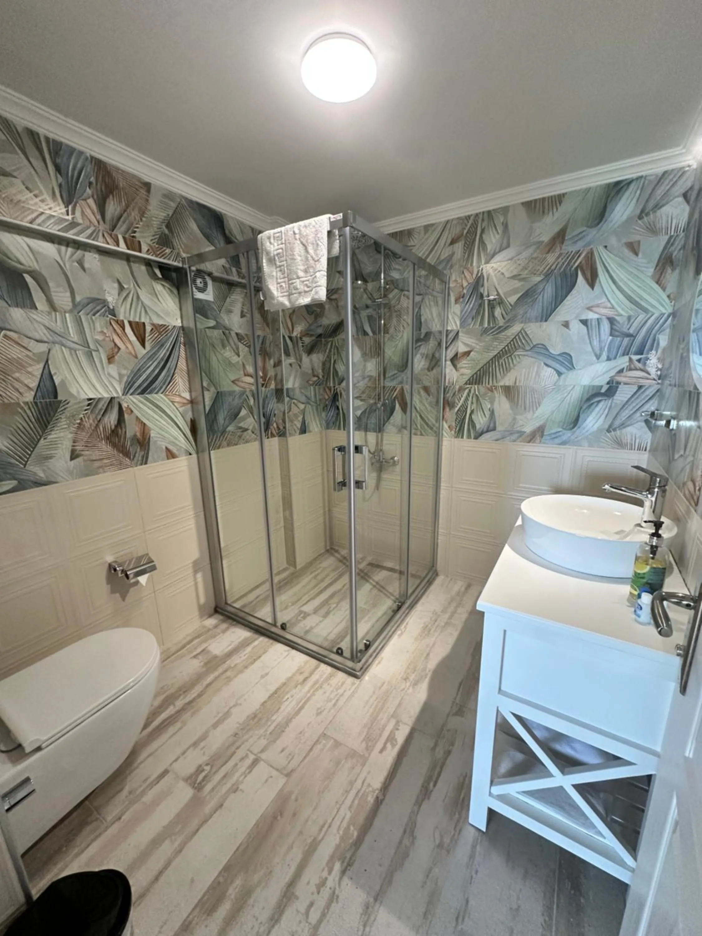 Shower in Fener Hotel Café & Kahvalti