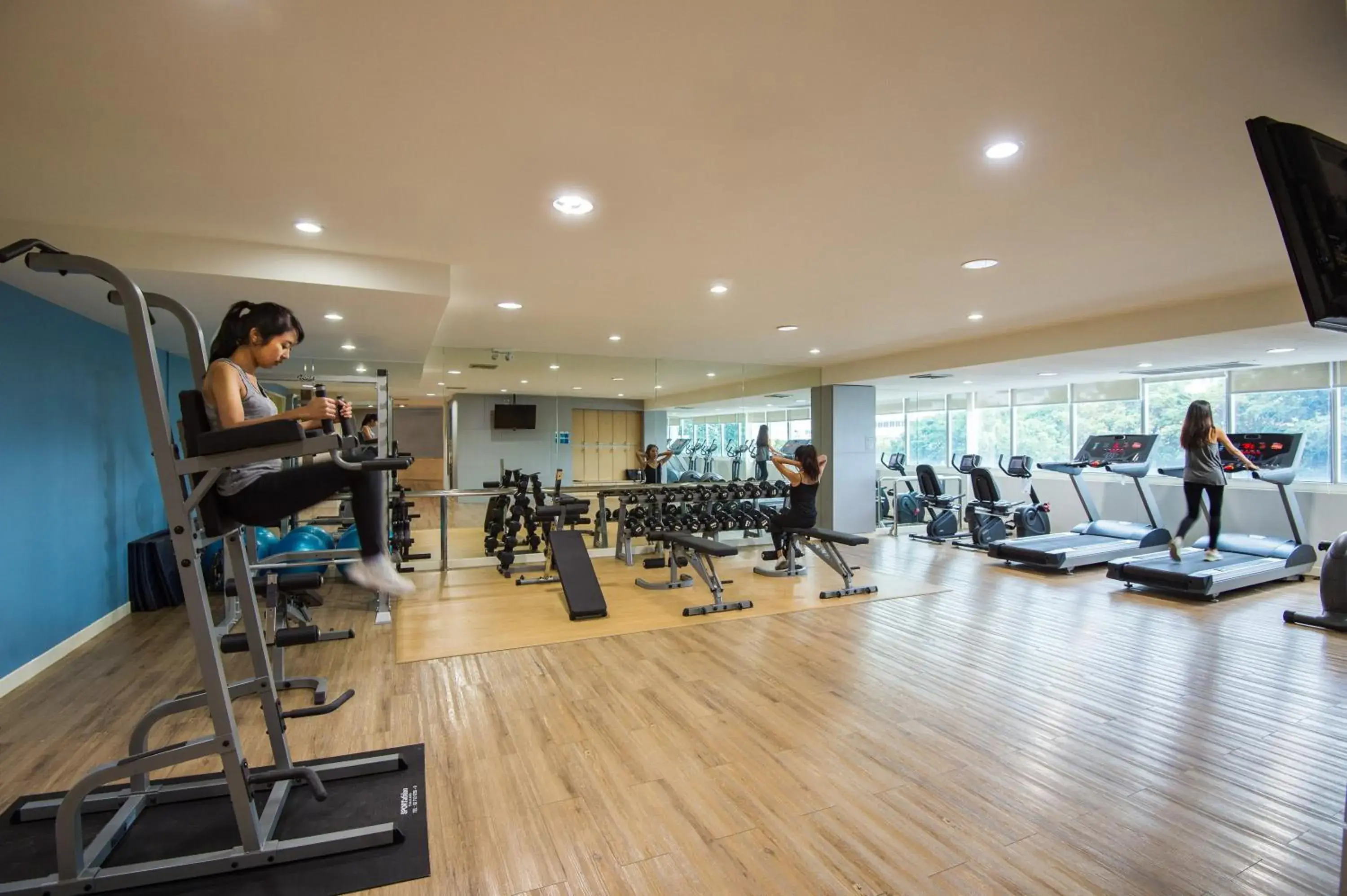 Fitness centre/facilities in Centara Life Government Complex Hotel & Convention Centre Chaeng Watthana Fitness centre/facilities in Centara Life Government Complex Hotel & Convention Centre Chaeng Watthana