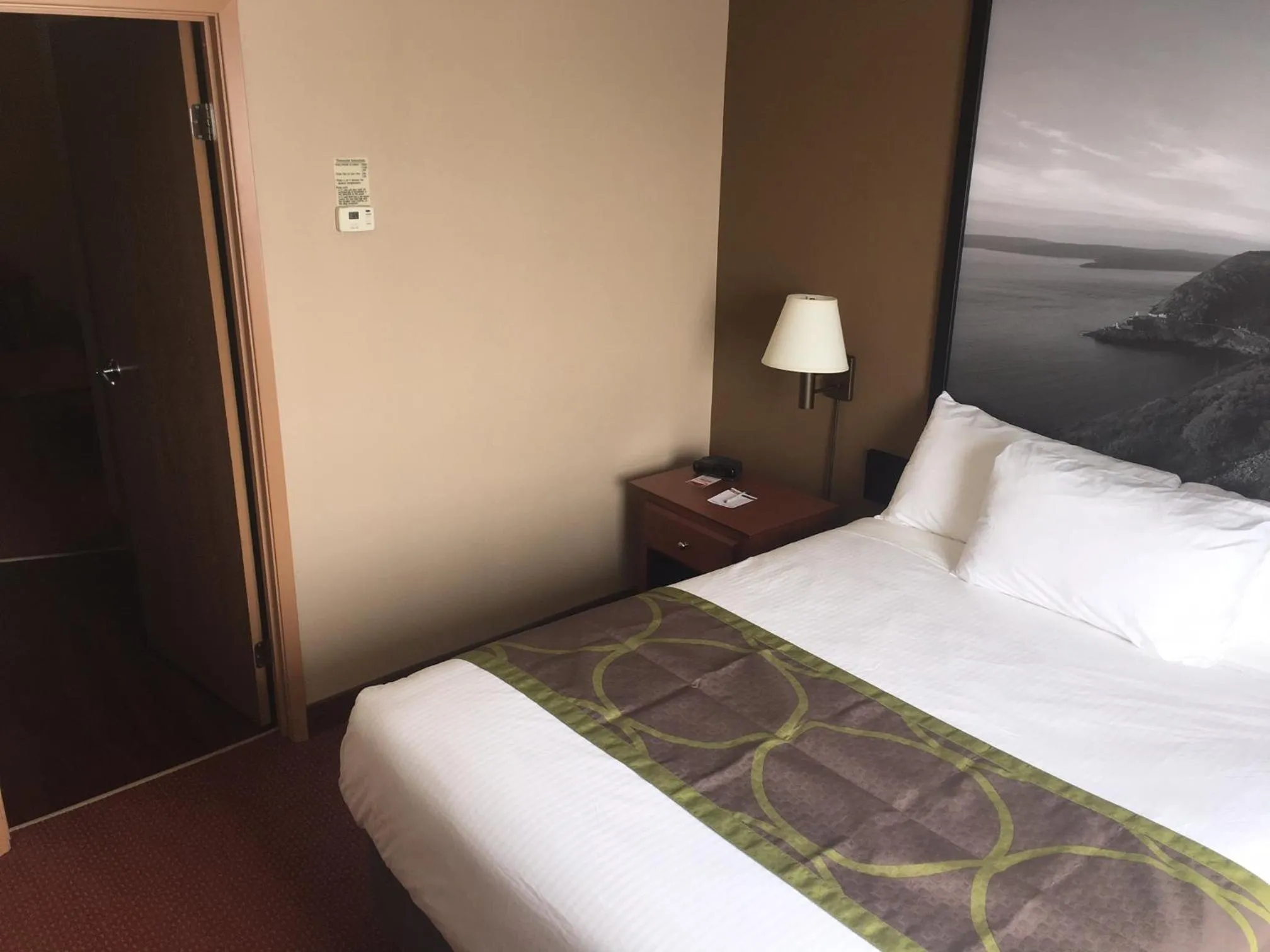 Photo of the whole room in Super 8 by Wyndham St Johns