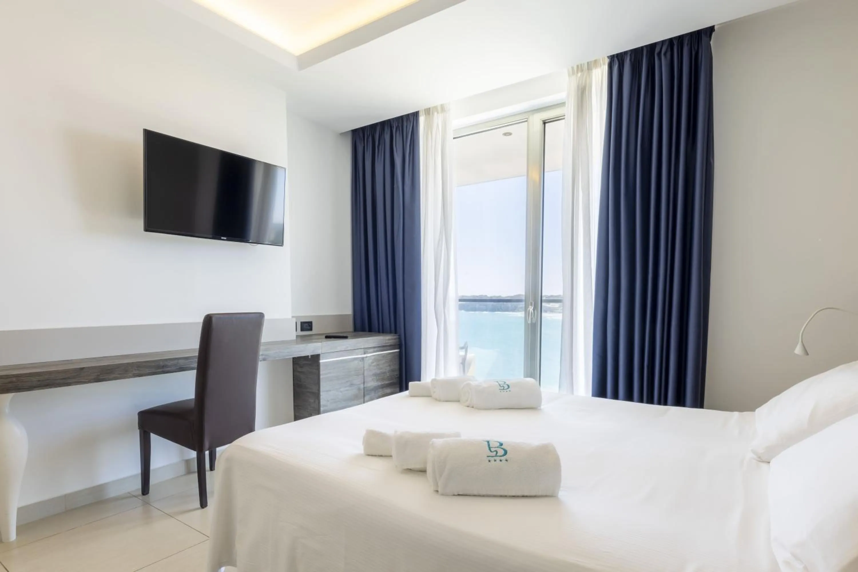 TV and multimedia, Bed in Hotel Belvedere