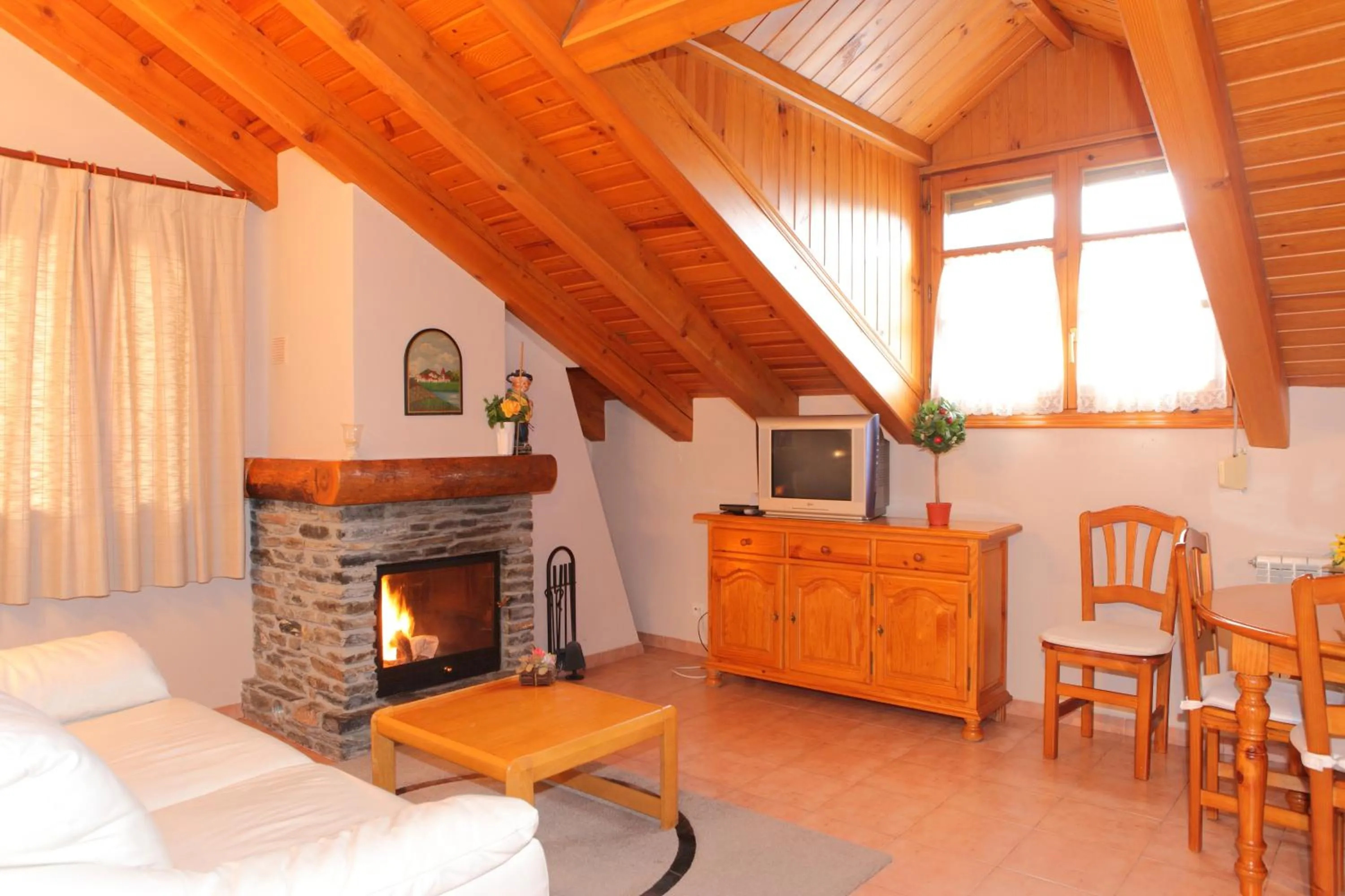 Apartamentos Albá Casa Alquesera