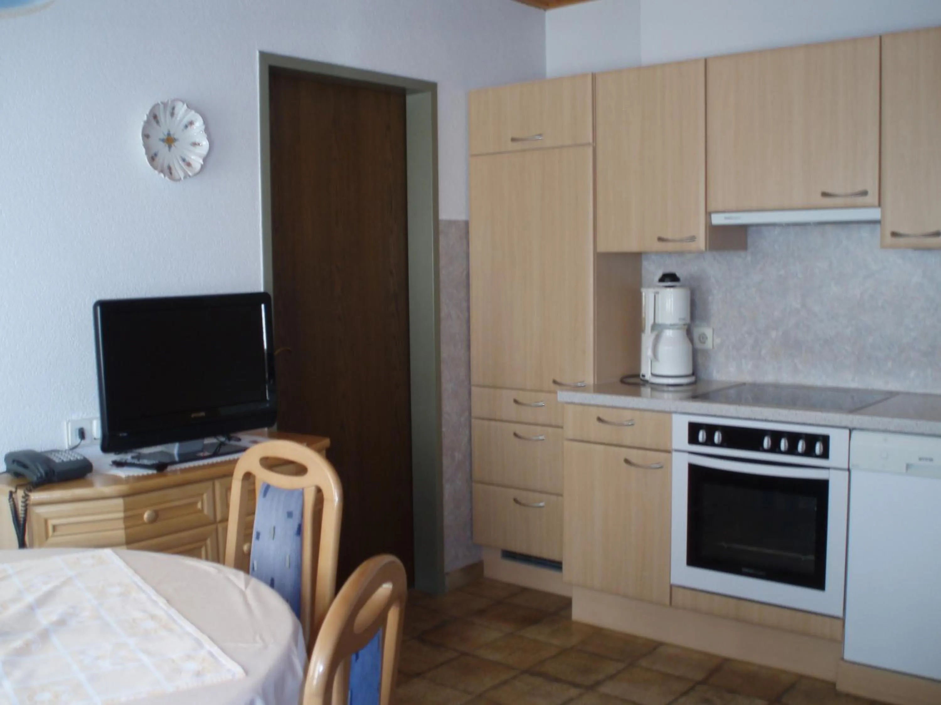 Photo of the whole room in Appartementhaus zur Loipe