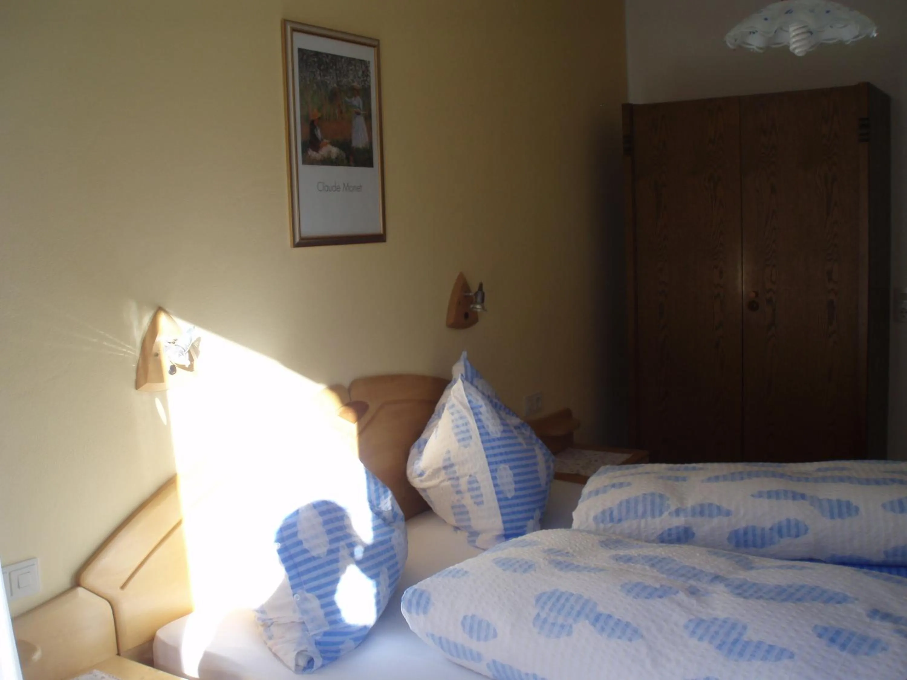 Bed in Appartementhaus zur Loipe