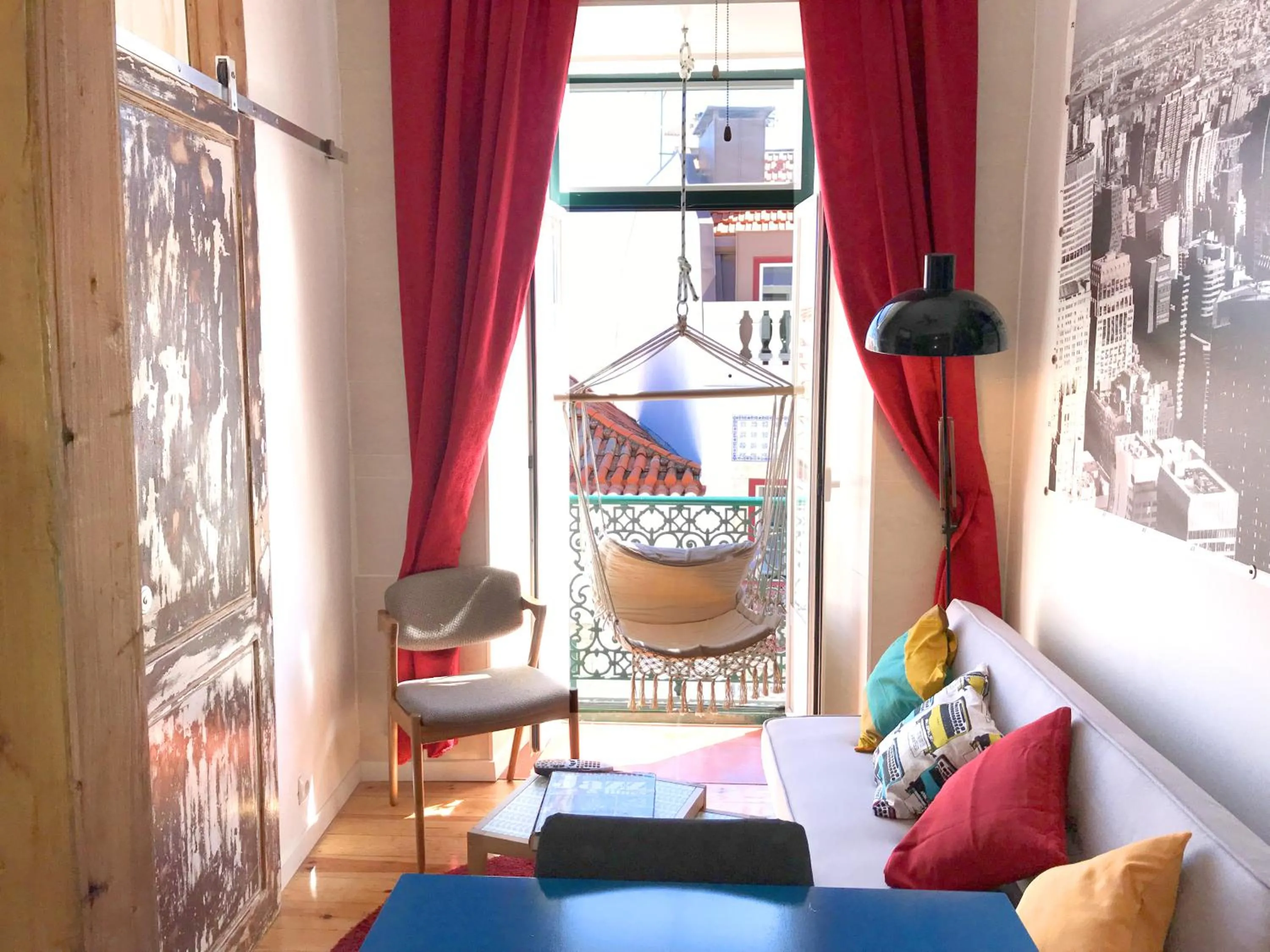Living room, Bed in Alfama Patio Apartments