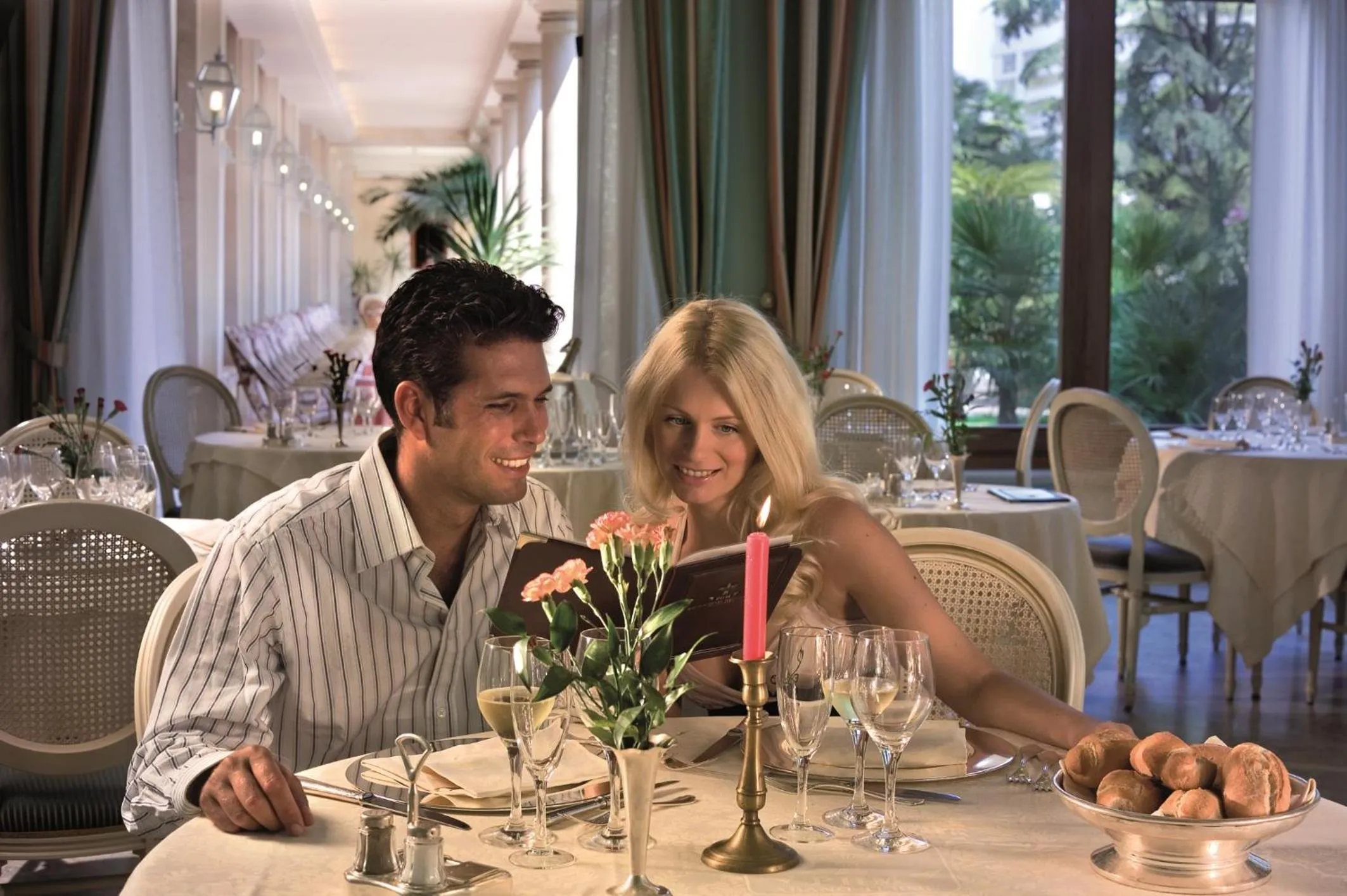 Restaurant/places to eat in Palace Hotel Meggiorato