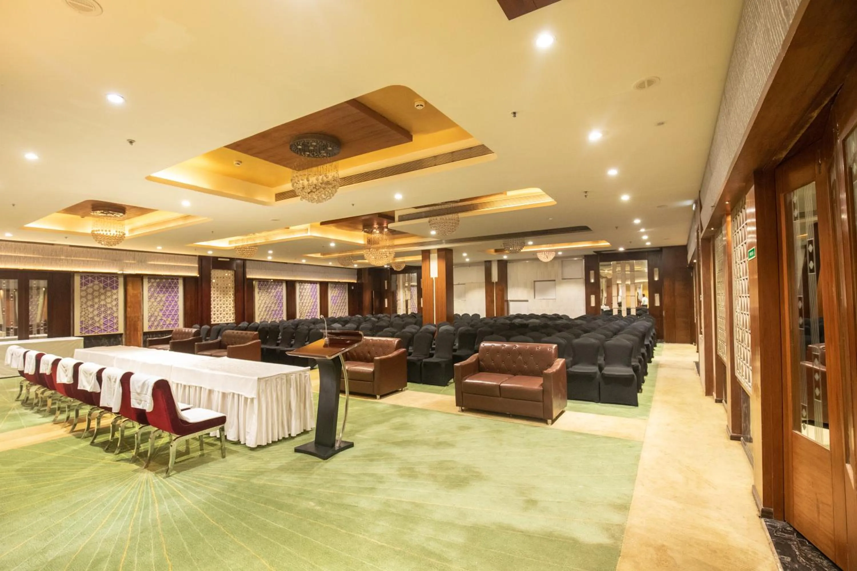 Banquet/Function facilities in Hotel Sandy's Tower
