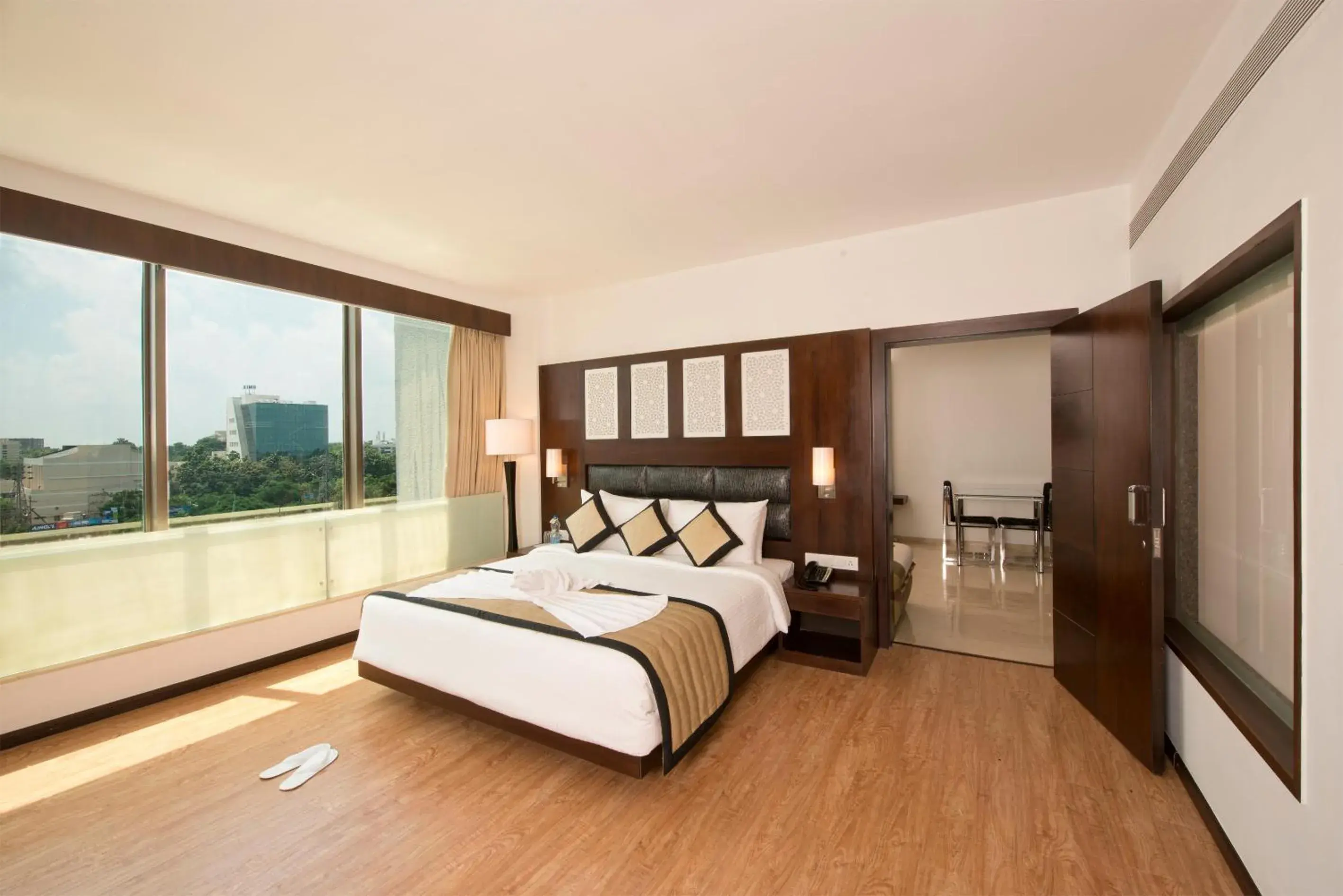 Day, Bed in Hotel Sandy's Tower Day, Bed in Hotel Sandy's Tower