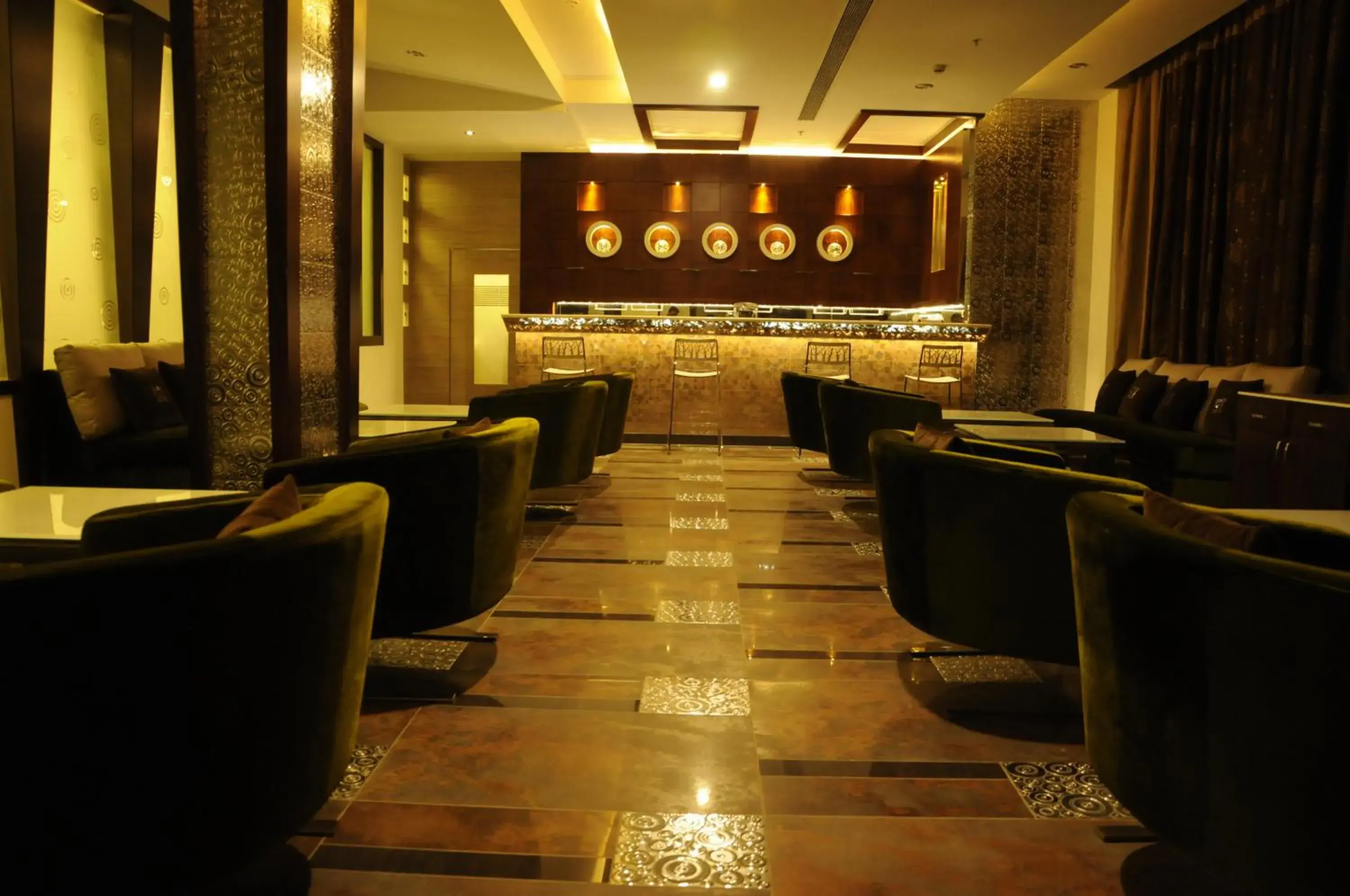 Lounge or bar in Hotel Sandy's Tower Lounge or bar in Hotel Sandy's Tower