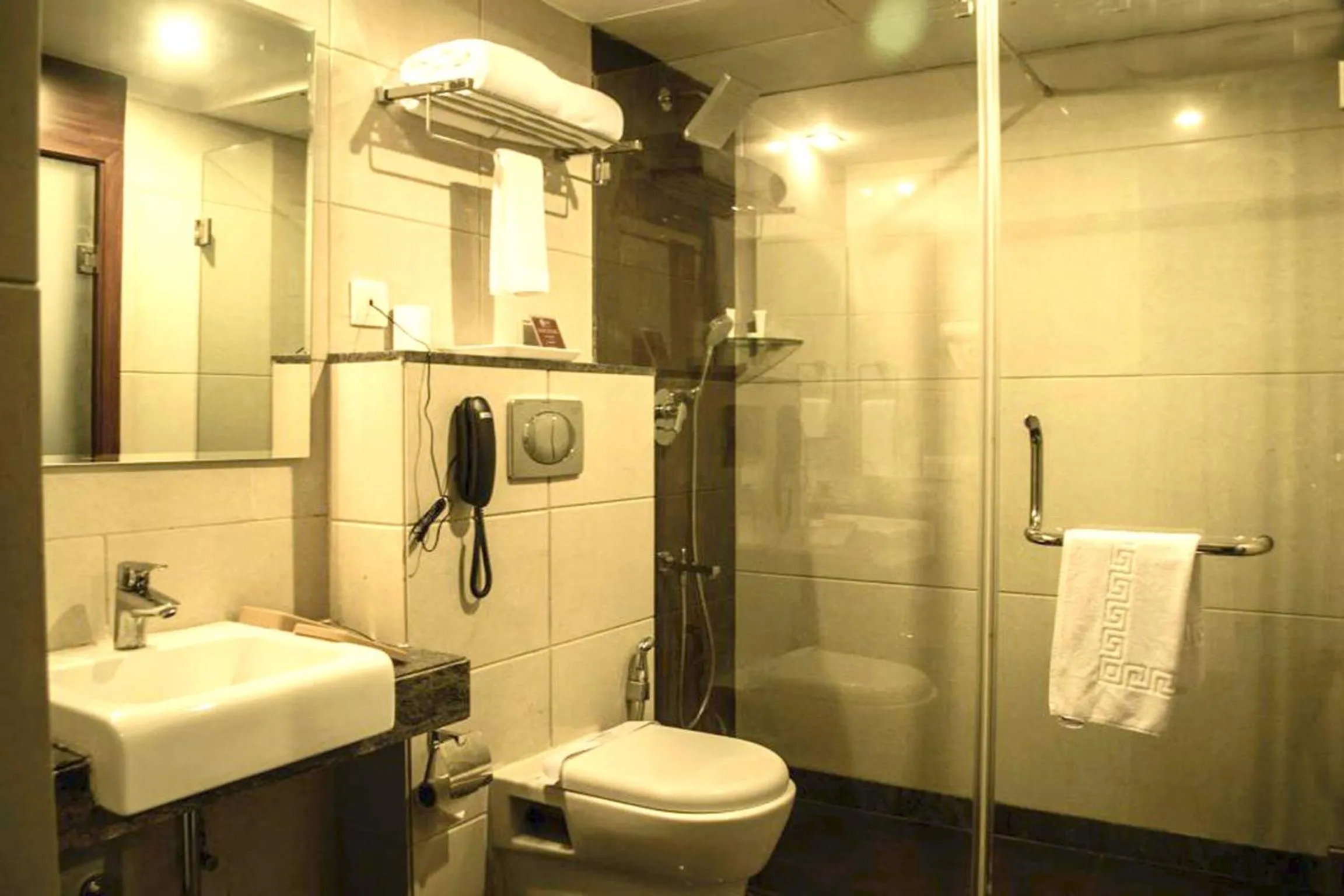 Bathroom in Hotel Sandy's Tower