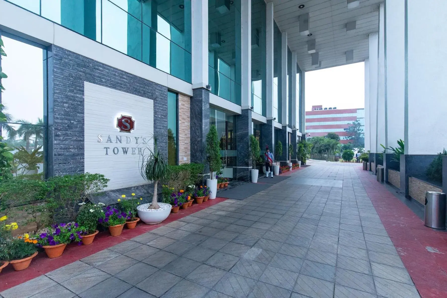 Facade/entrance in Hotel Sandy's Tower Facade/entrance in Hotel Sandy's Tower