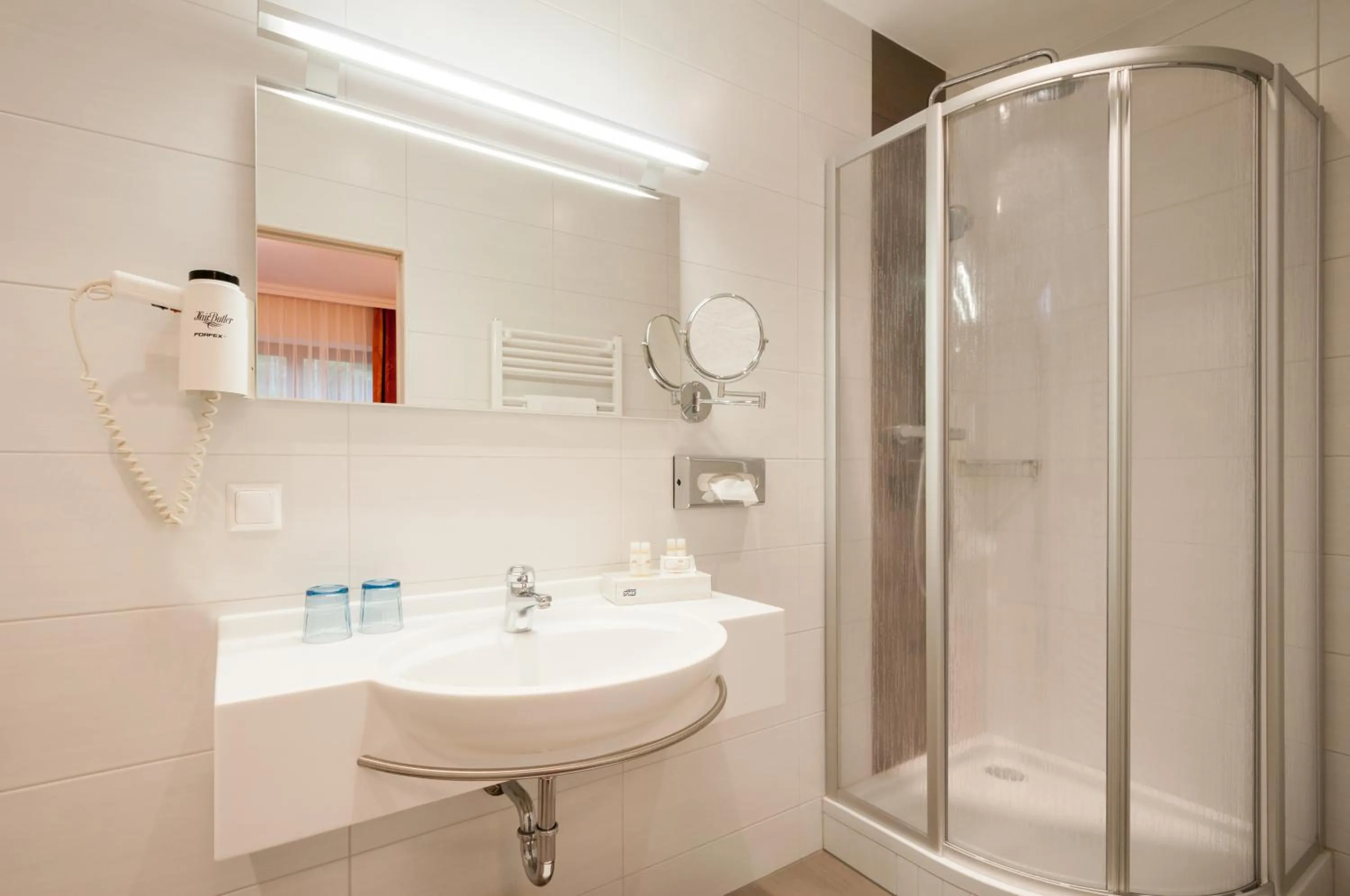 Hotel Landhof Simeter GMBH