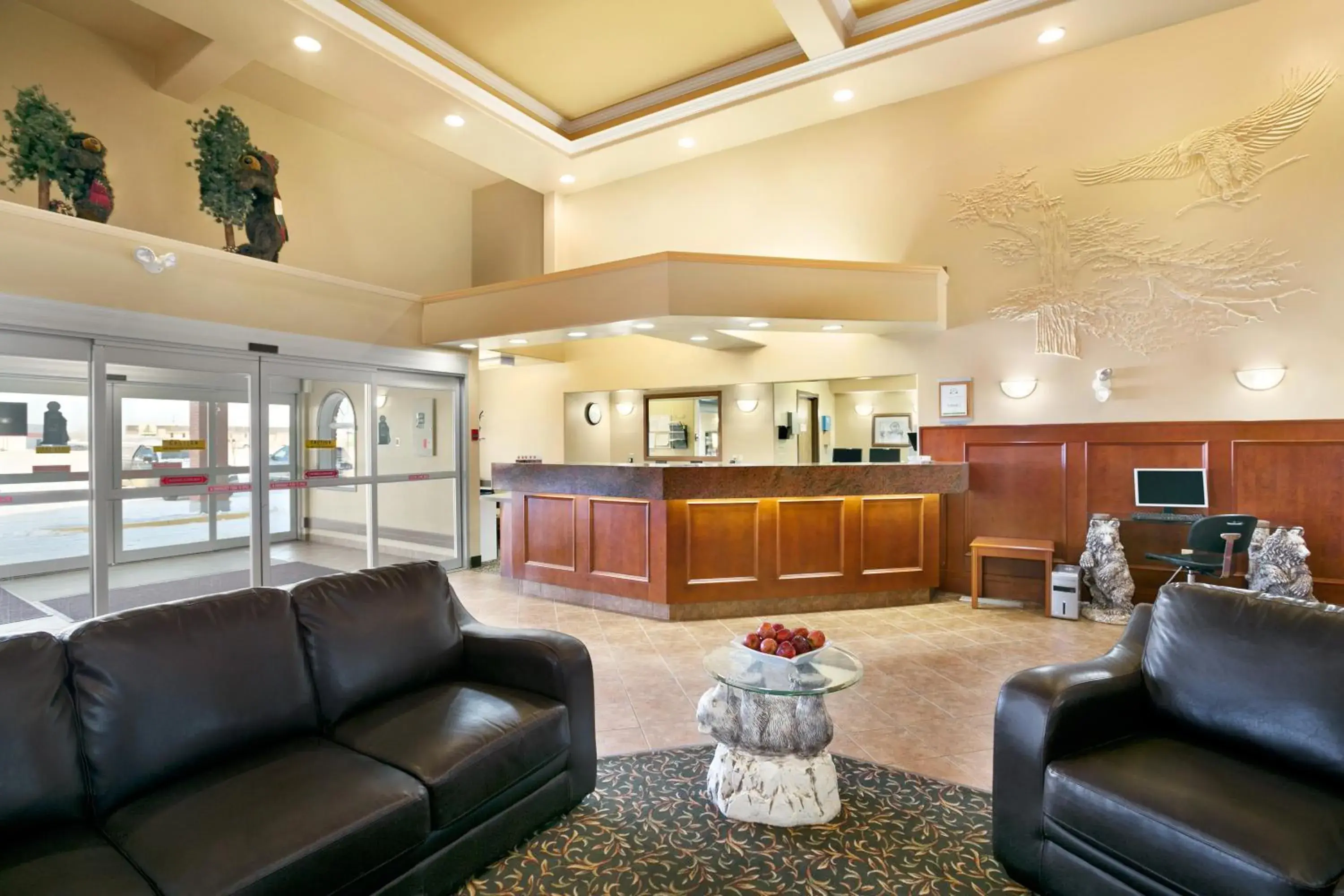 Lobby or reception in Super 8 by Wyndham High Level AB Lobby or reception in Super 8 by Wyndham High Level AB