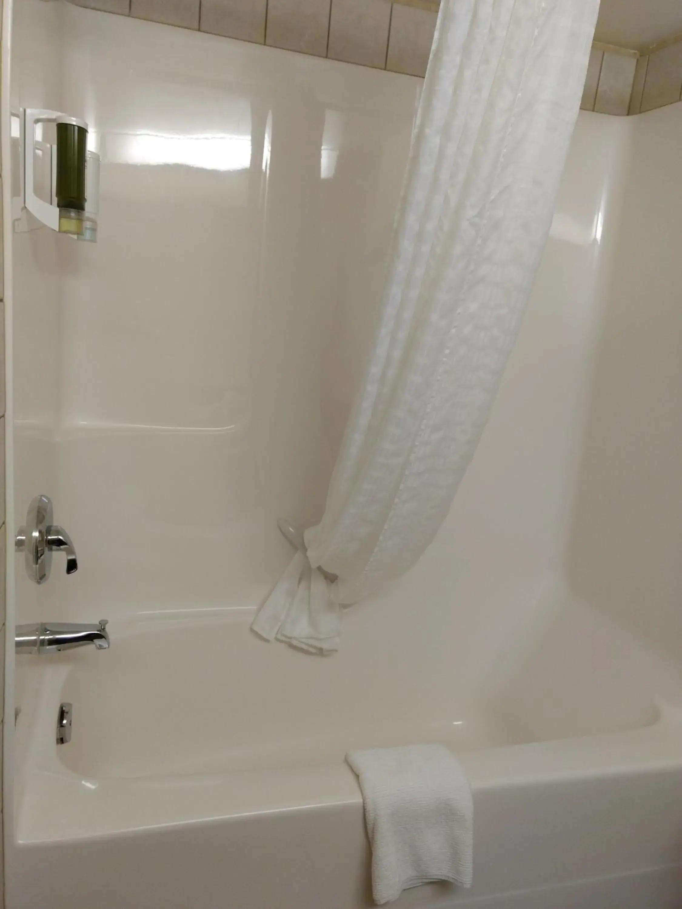 Bathroom in Super 8 by Wyndham High Level AB Bathroom in Super 8 by Wyndham High Level AB