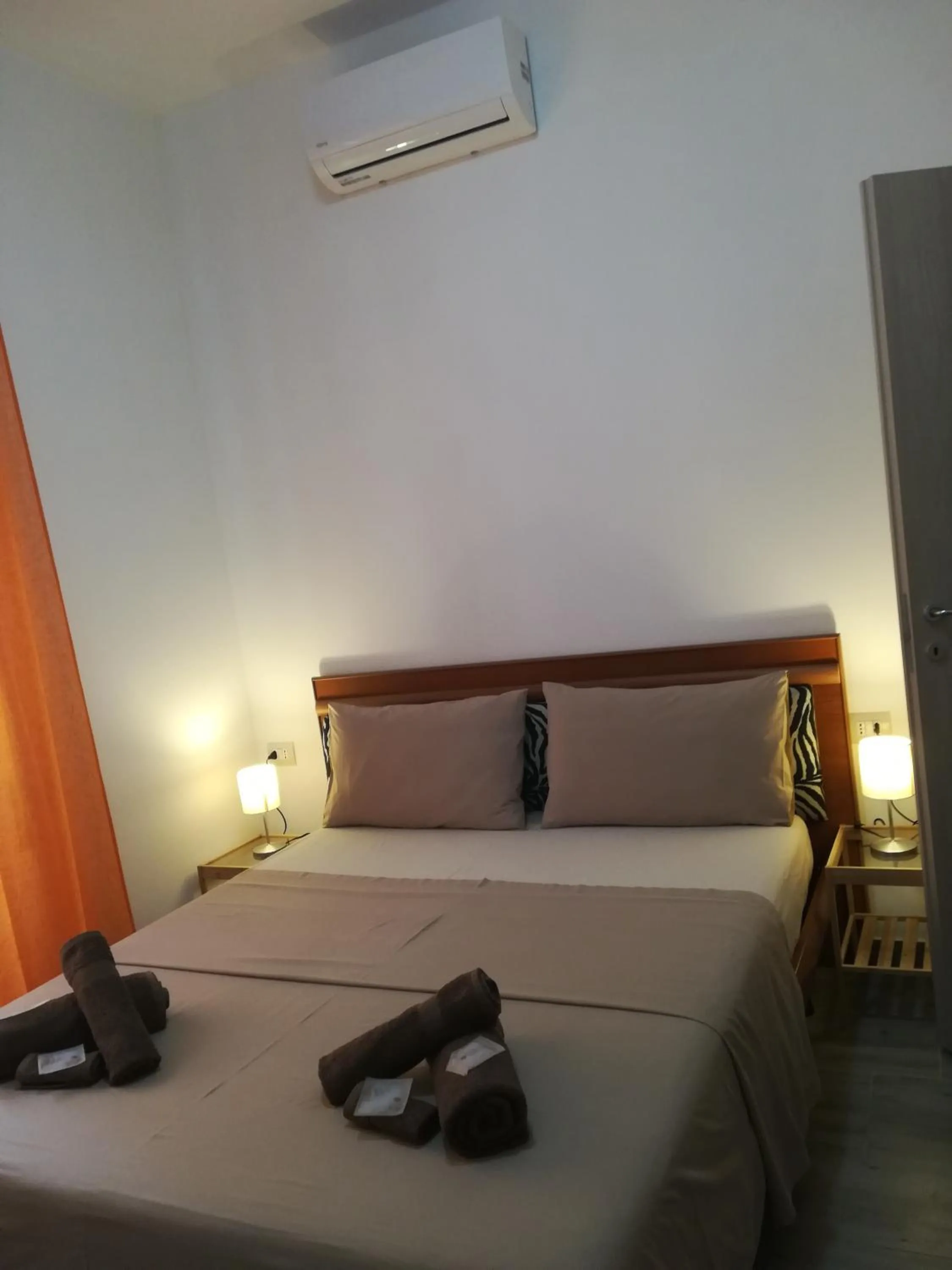 Bed in CASAMINA