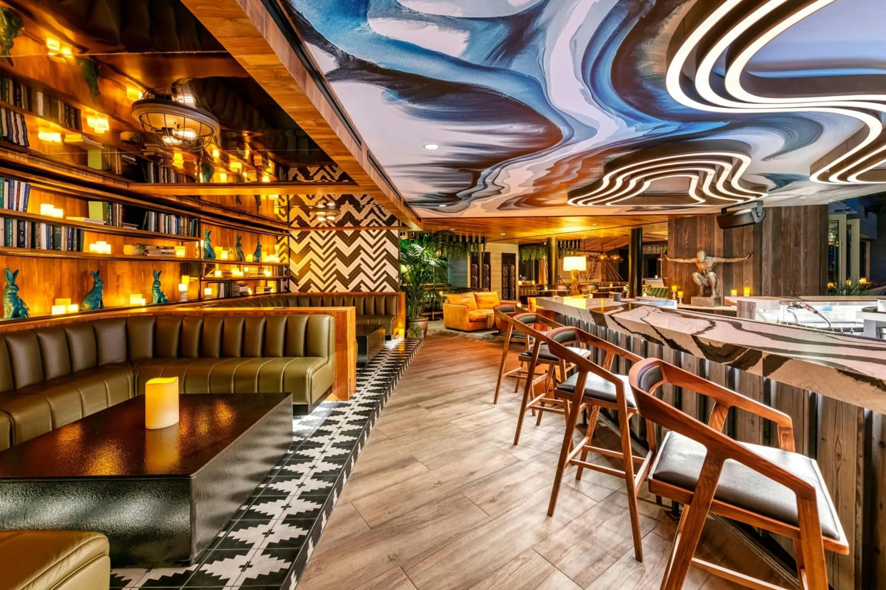 Lounge or bar in W Scottsdale