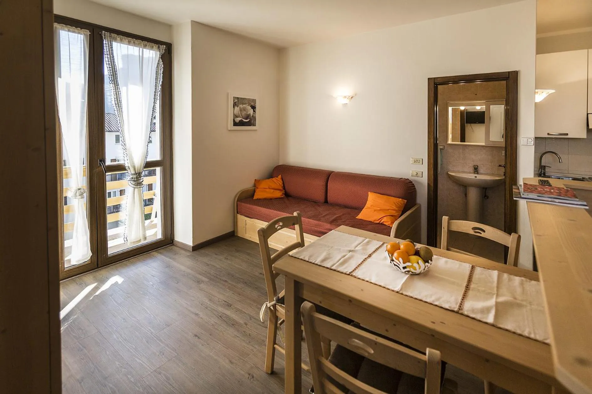 Living room in Le Servite Apartments